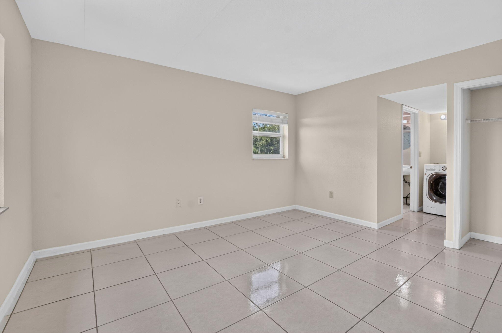 SANDALFOOT SOUTH TWO CONDO OR2089P775 - Residential