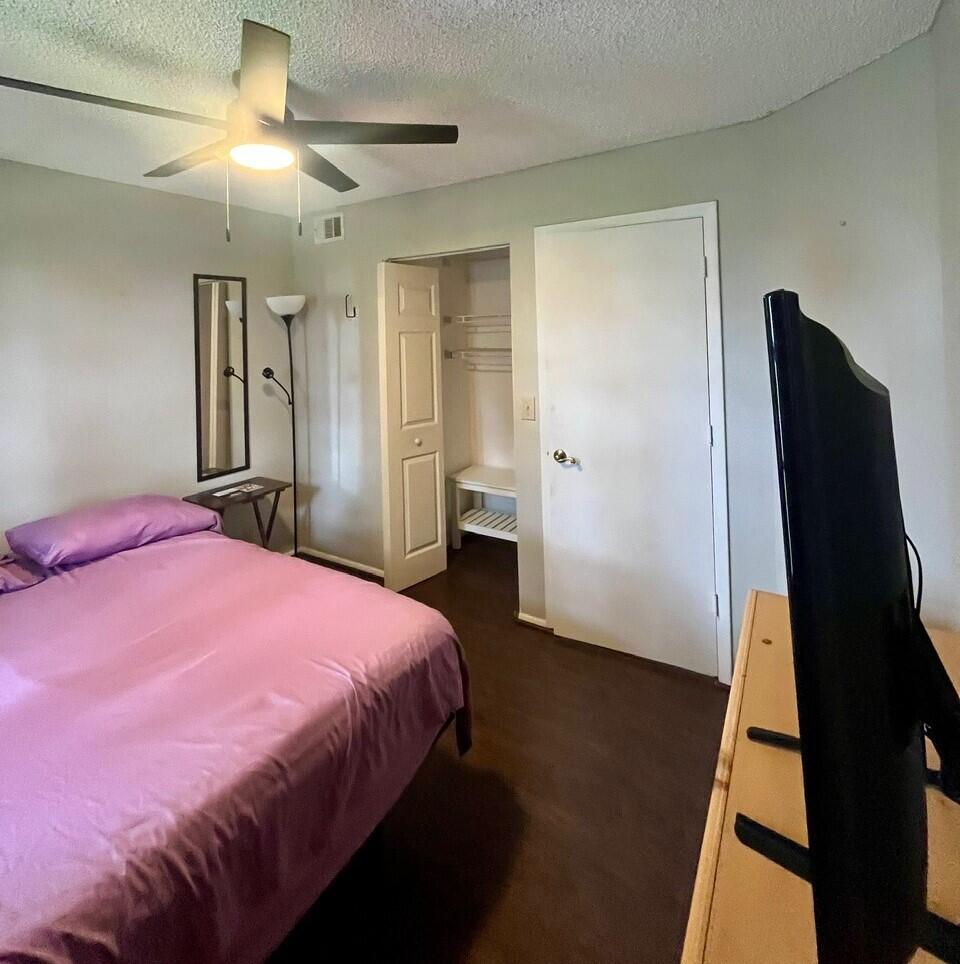 MIDPORT PLACE II, A CONDOMINIUM - Residential Lease