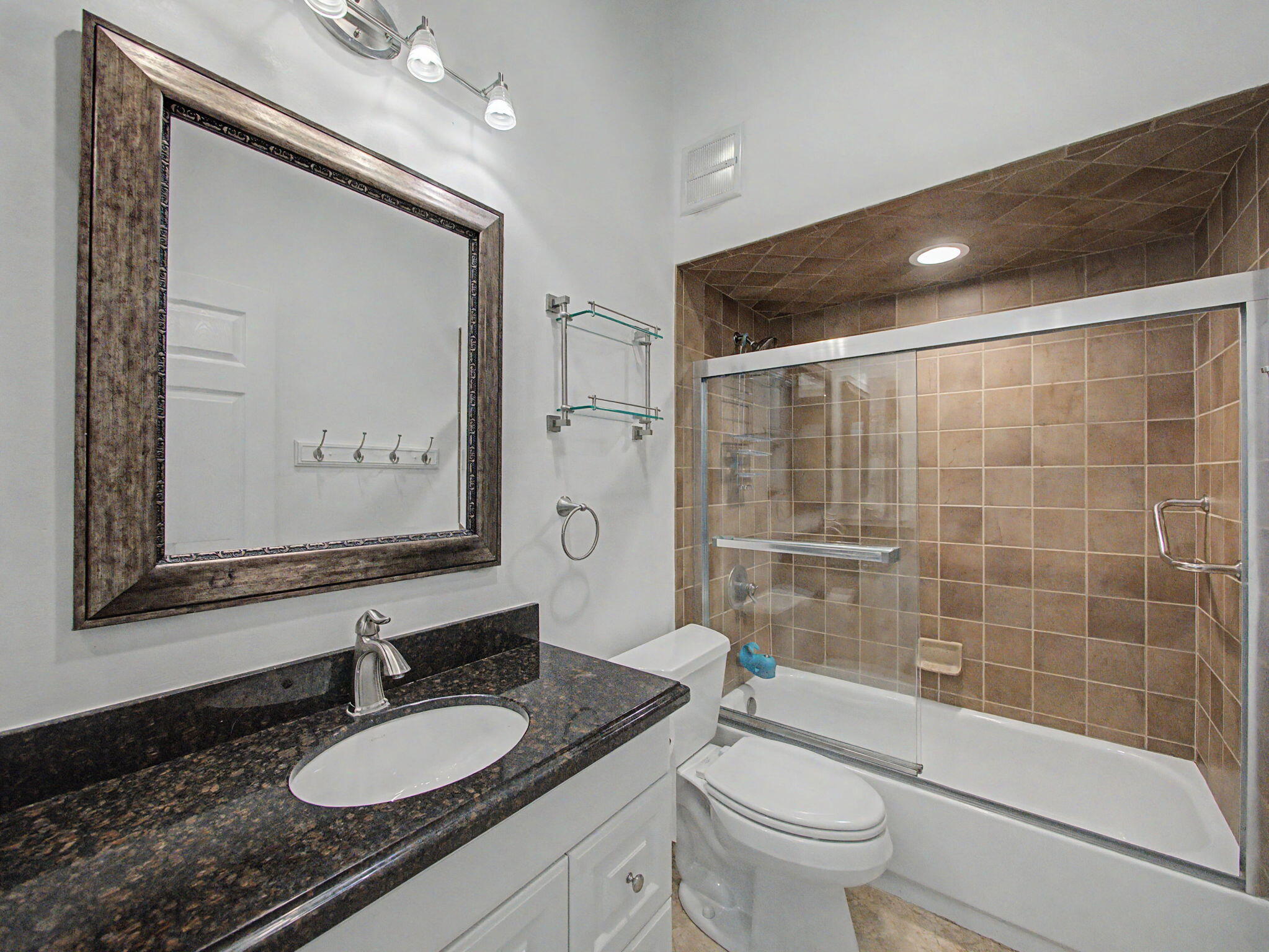 SIENA OAKS - Residential