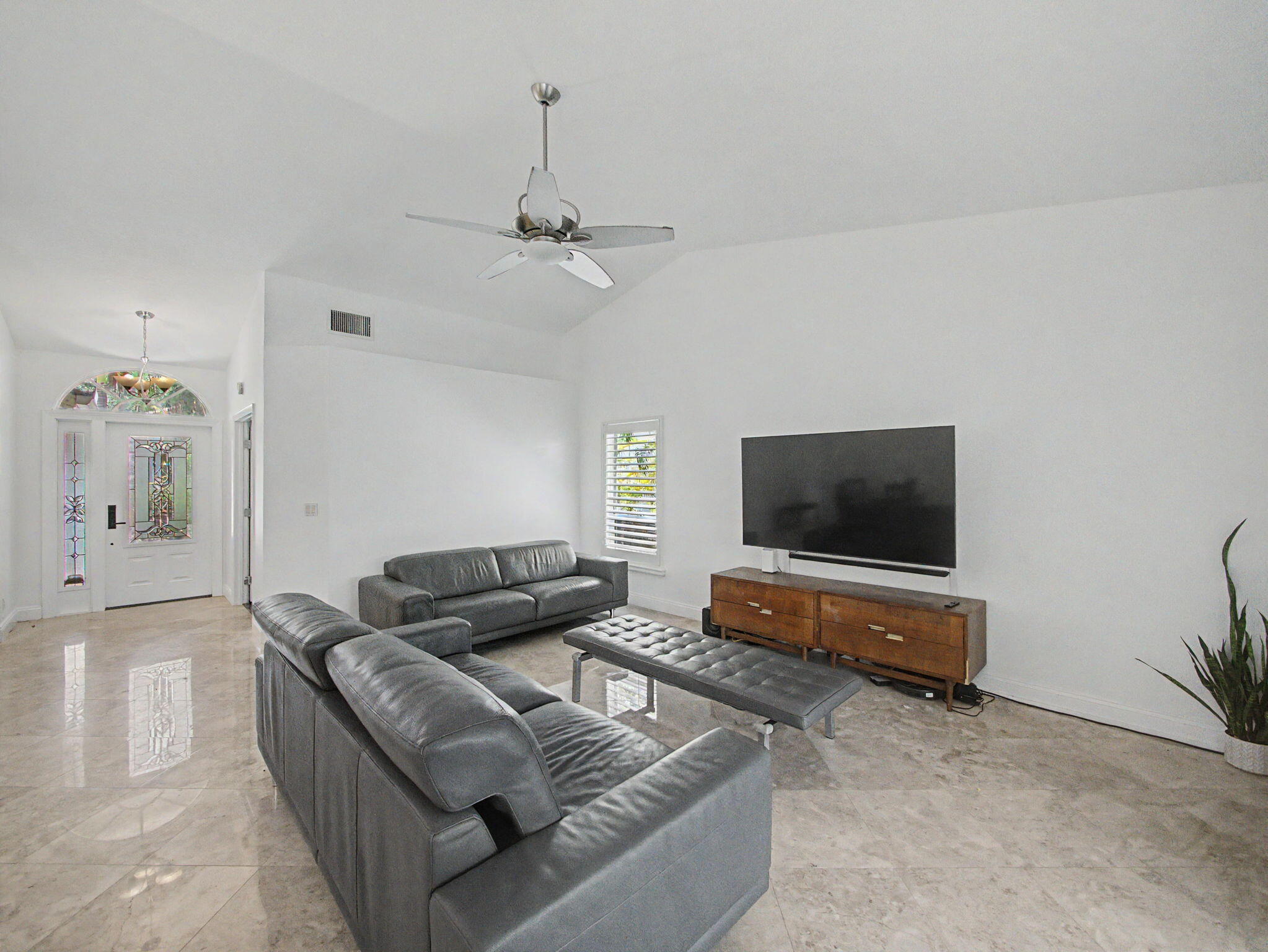 SIENA OAKS - Residential