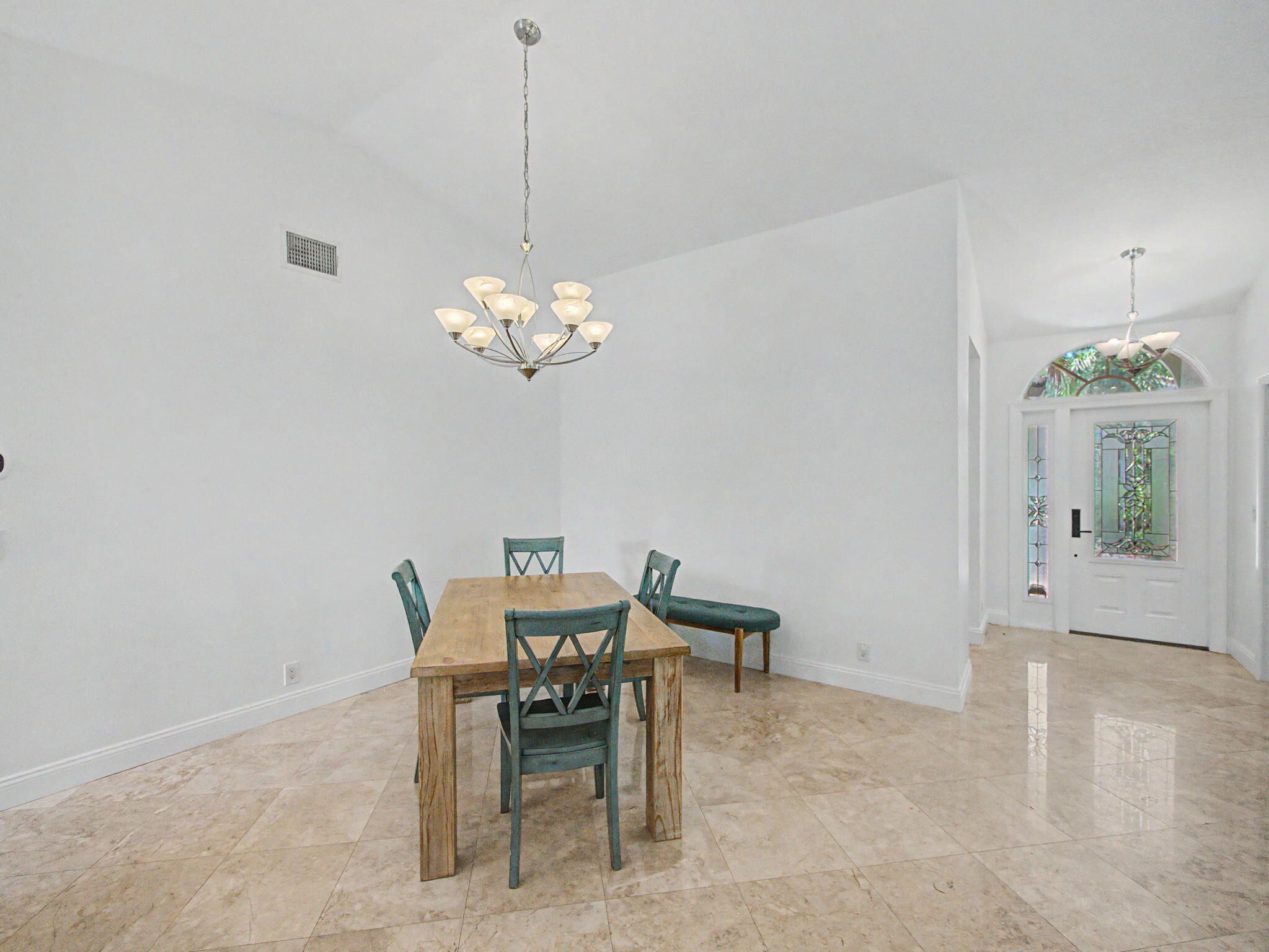 SIENA OAKS - Residential