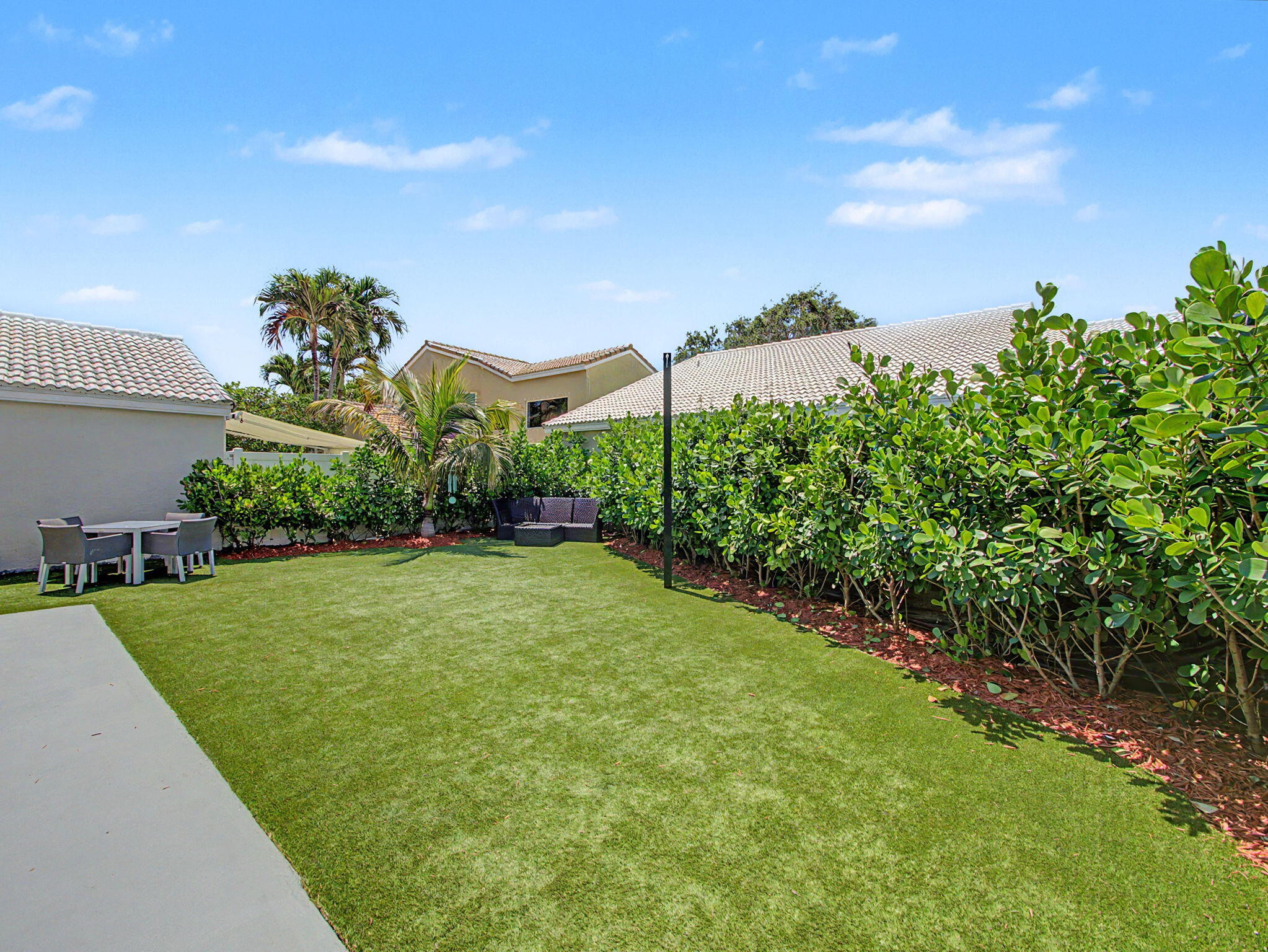 SIENA OAKS - Residential