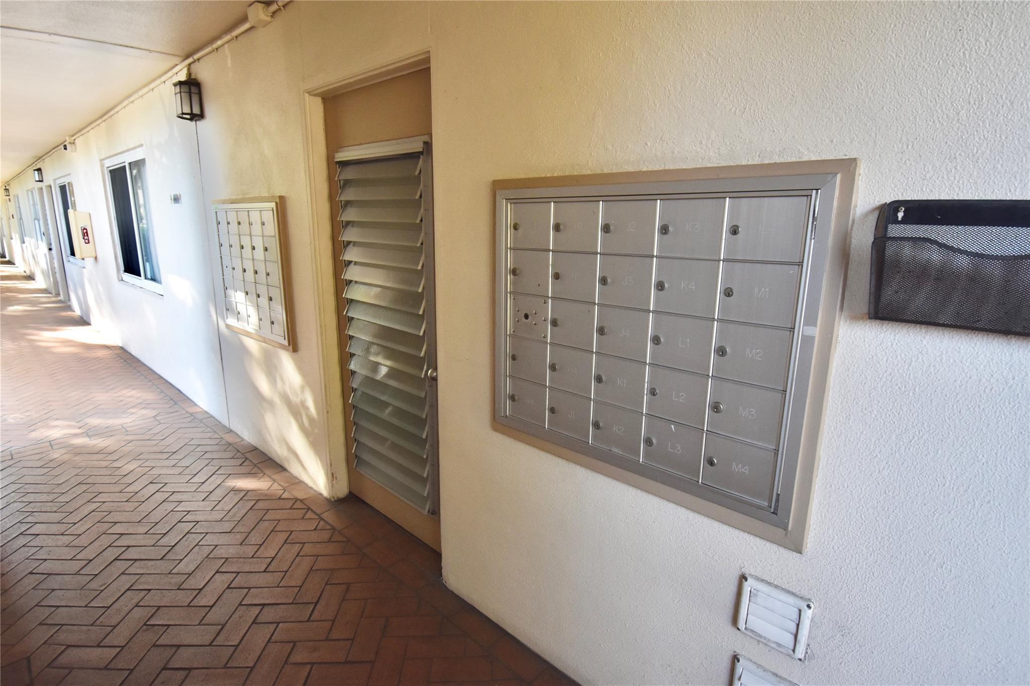 MARTINIQUE VILLAGE II F CONDO - Residential