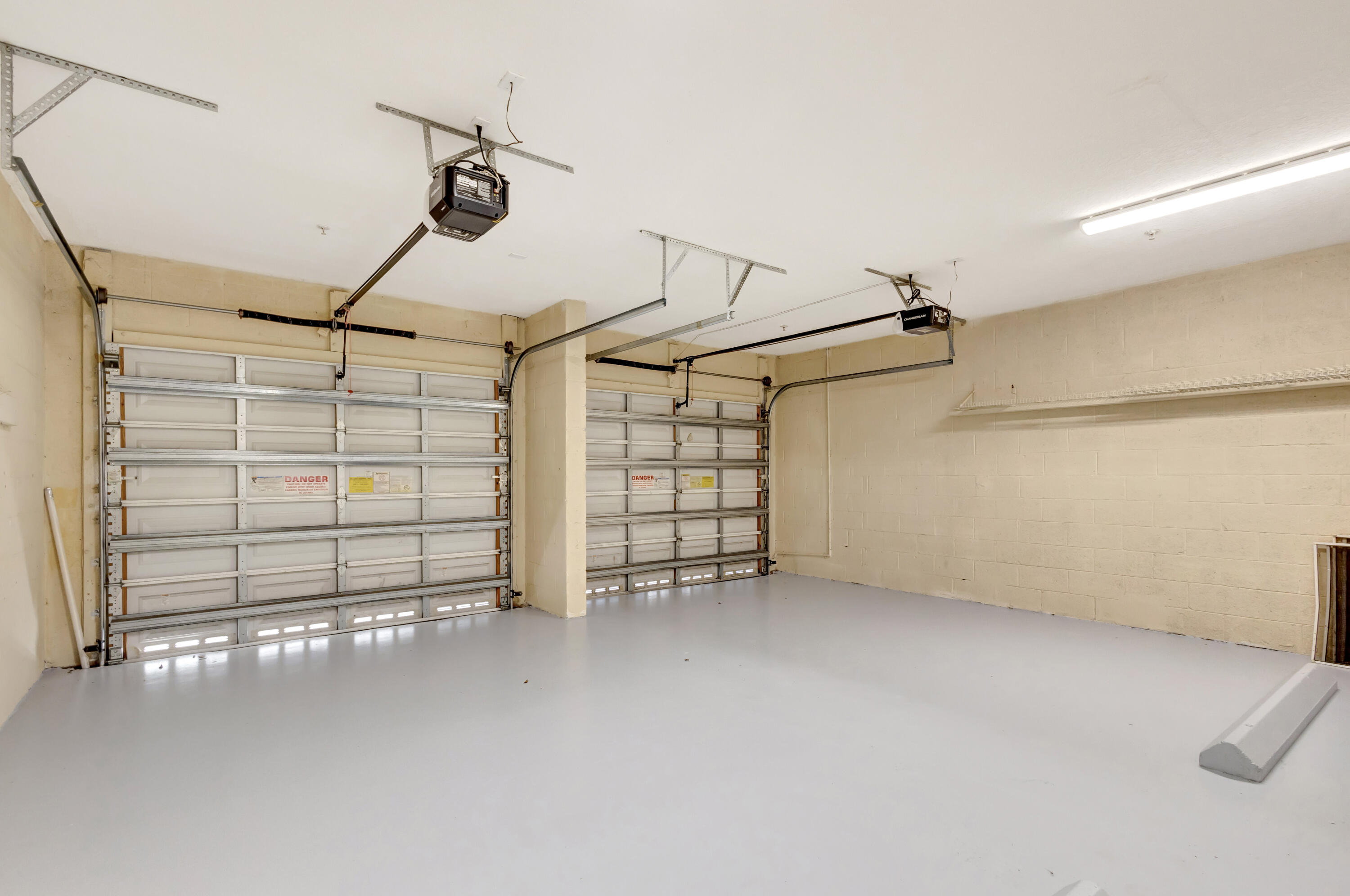 SOMERSET AT ABACOA CONDO - Residential