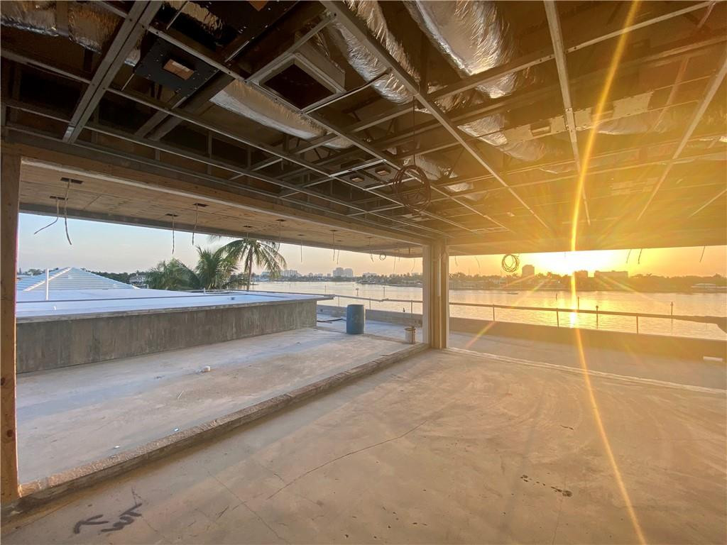 LAUDERDALE HARBORS SEC A - Residential
