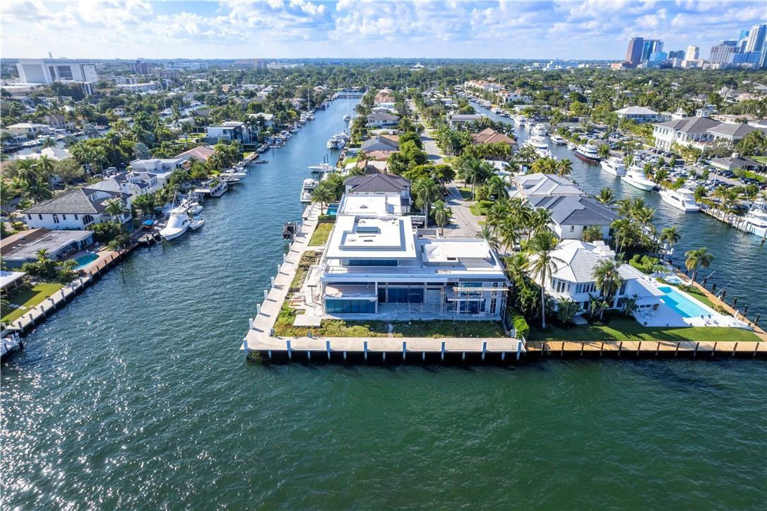 LAUDERDALE HARBORS SEC A - Residential