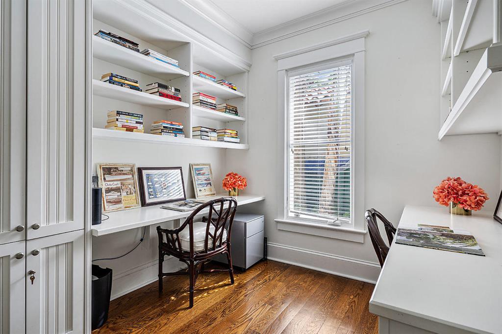 ROYAL PARK - Residential