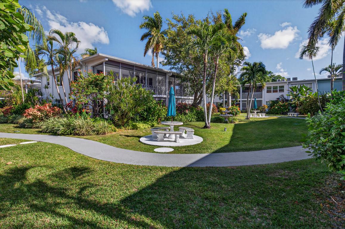 VENETIAN PARK CO-OP - Residential