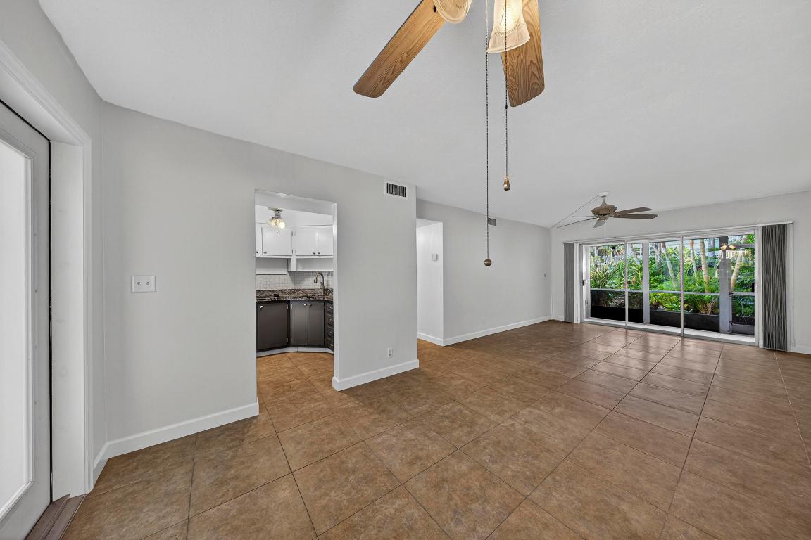 VENETIAN PARK CO-OP - Residential