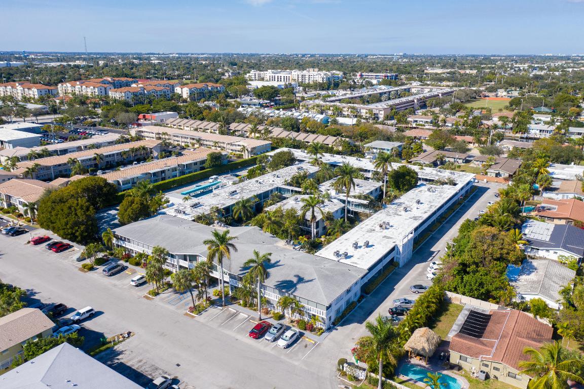 VENETIAN PARK CO-OP - Residential