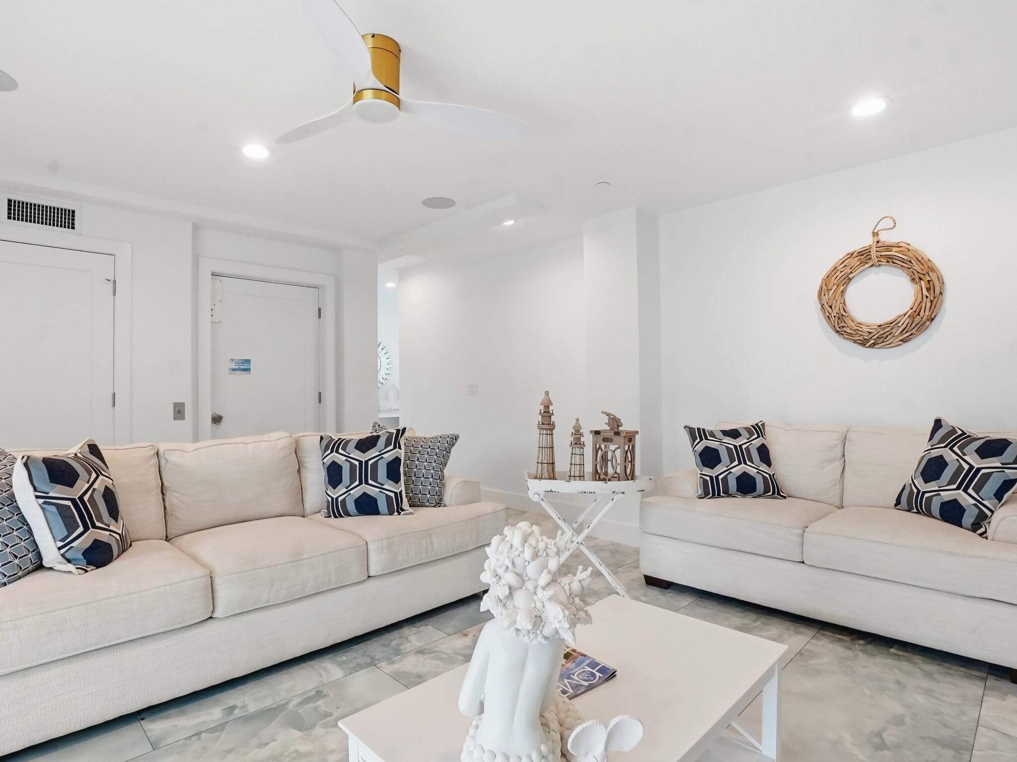 DESOTA RESIDENCES - Residential