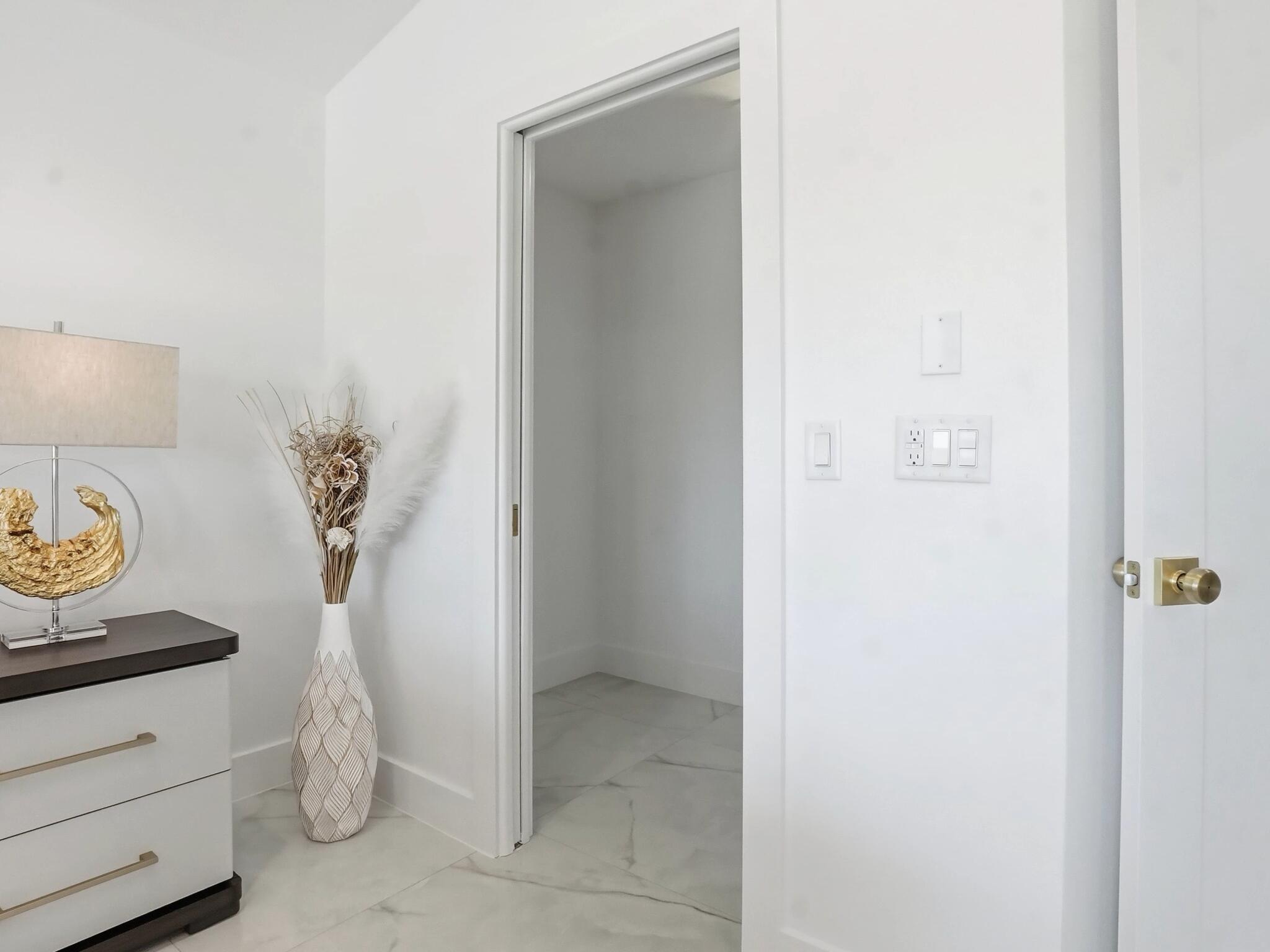 DESOTA RESIDENCES - Residential