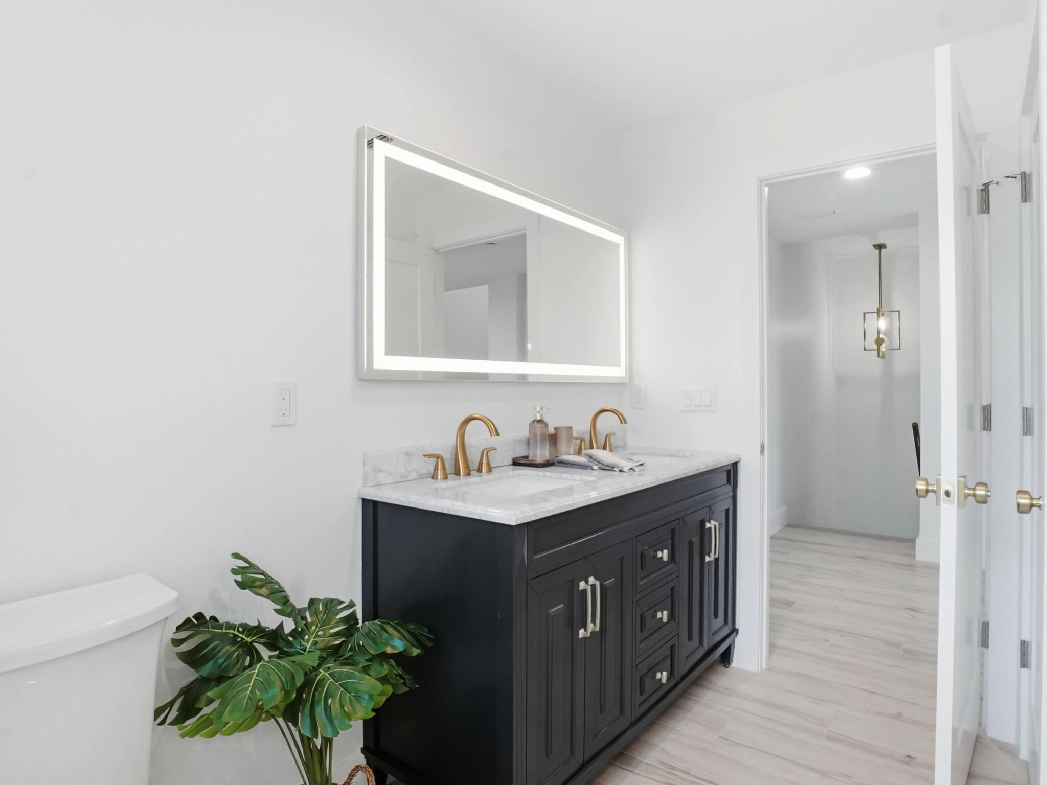 DESOTA RESIDENCES - Residential