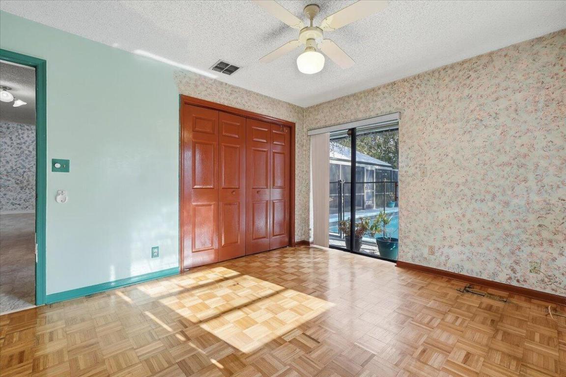 PINE RIDGE - Residential