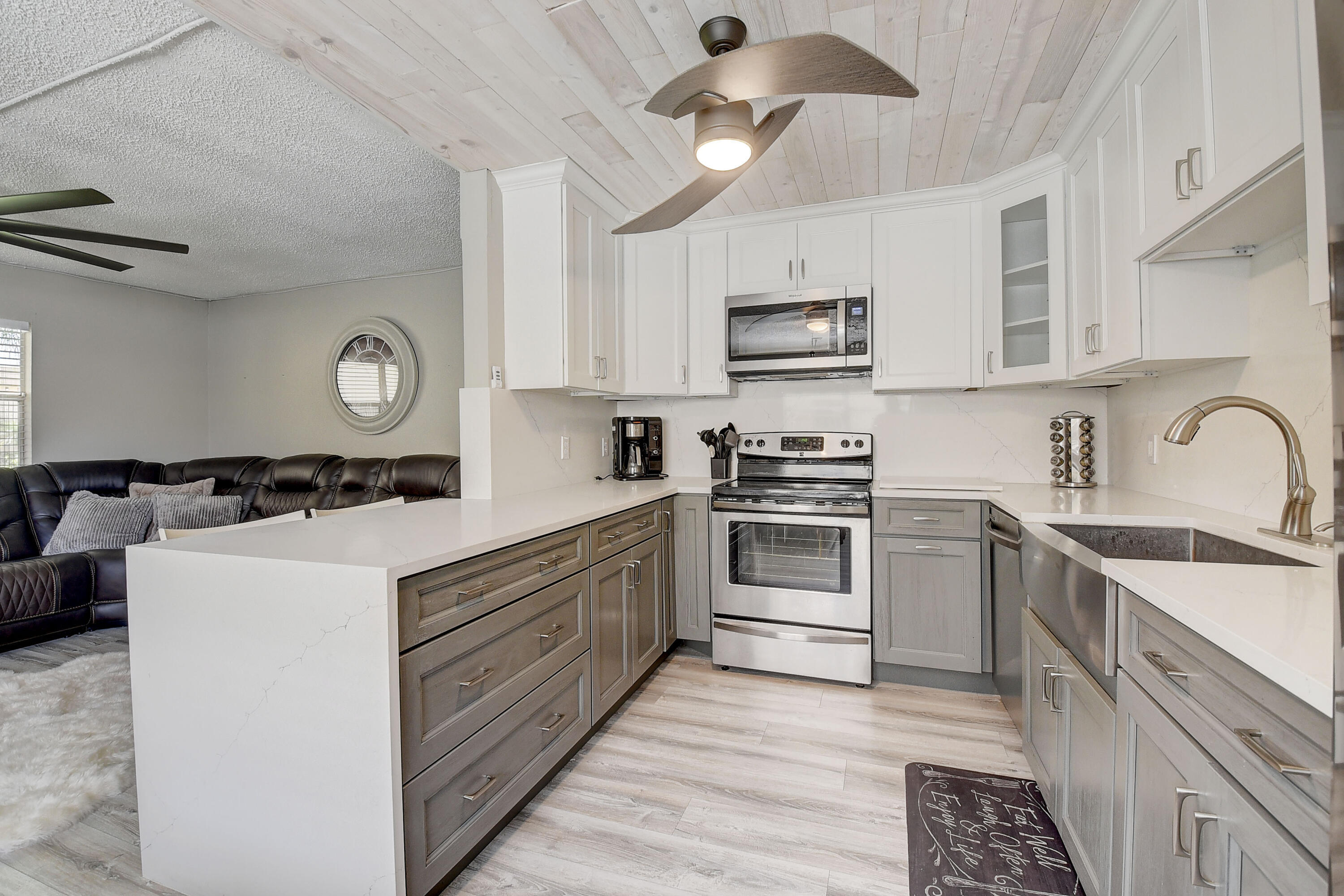 KINGS POINT SAXONY CONDOS - Residential Lease