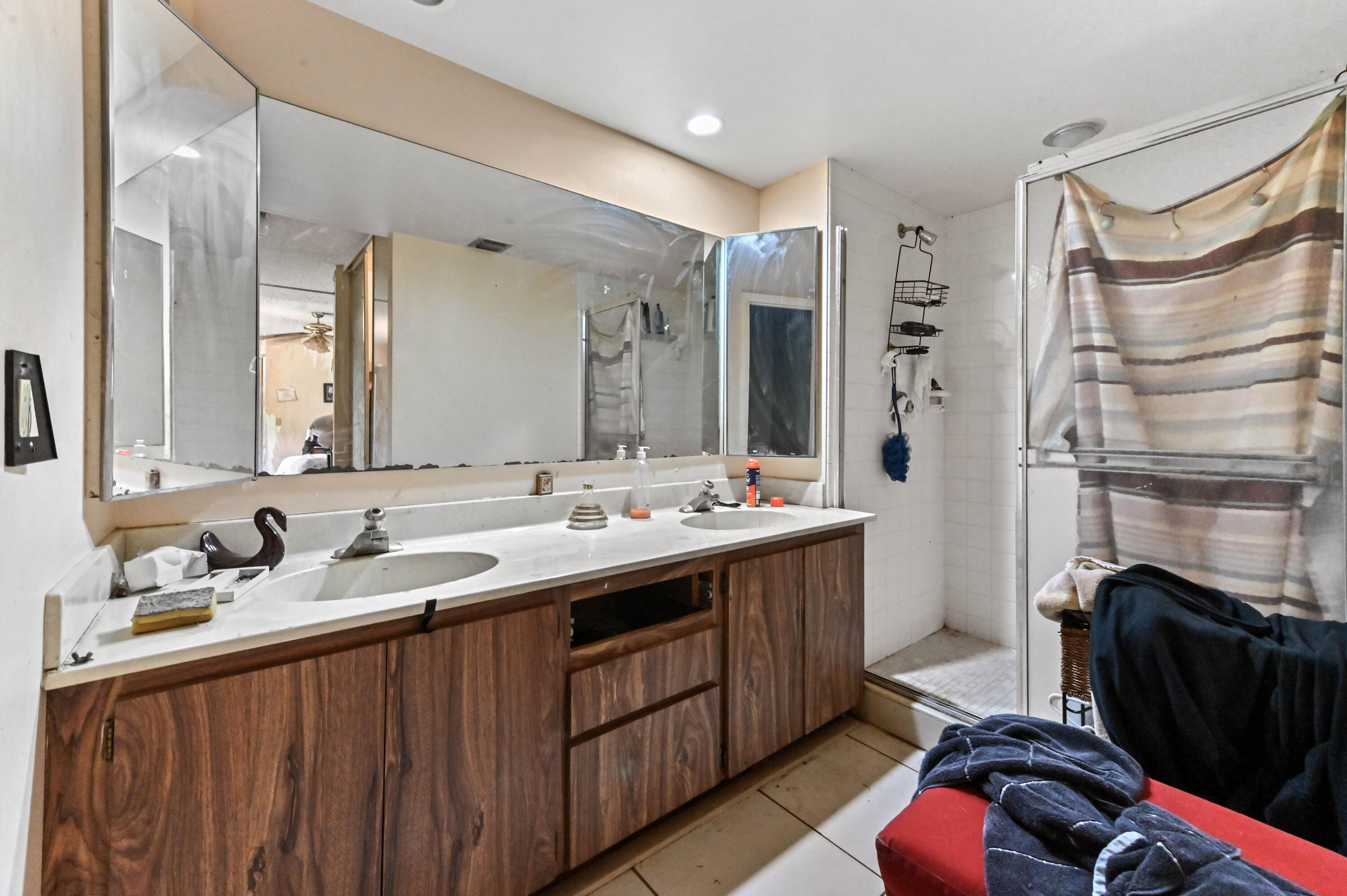 SHERWOOD LAKES - Residential