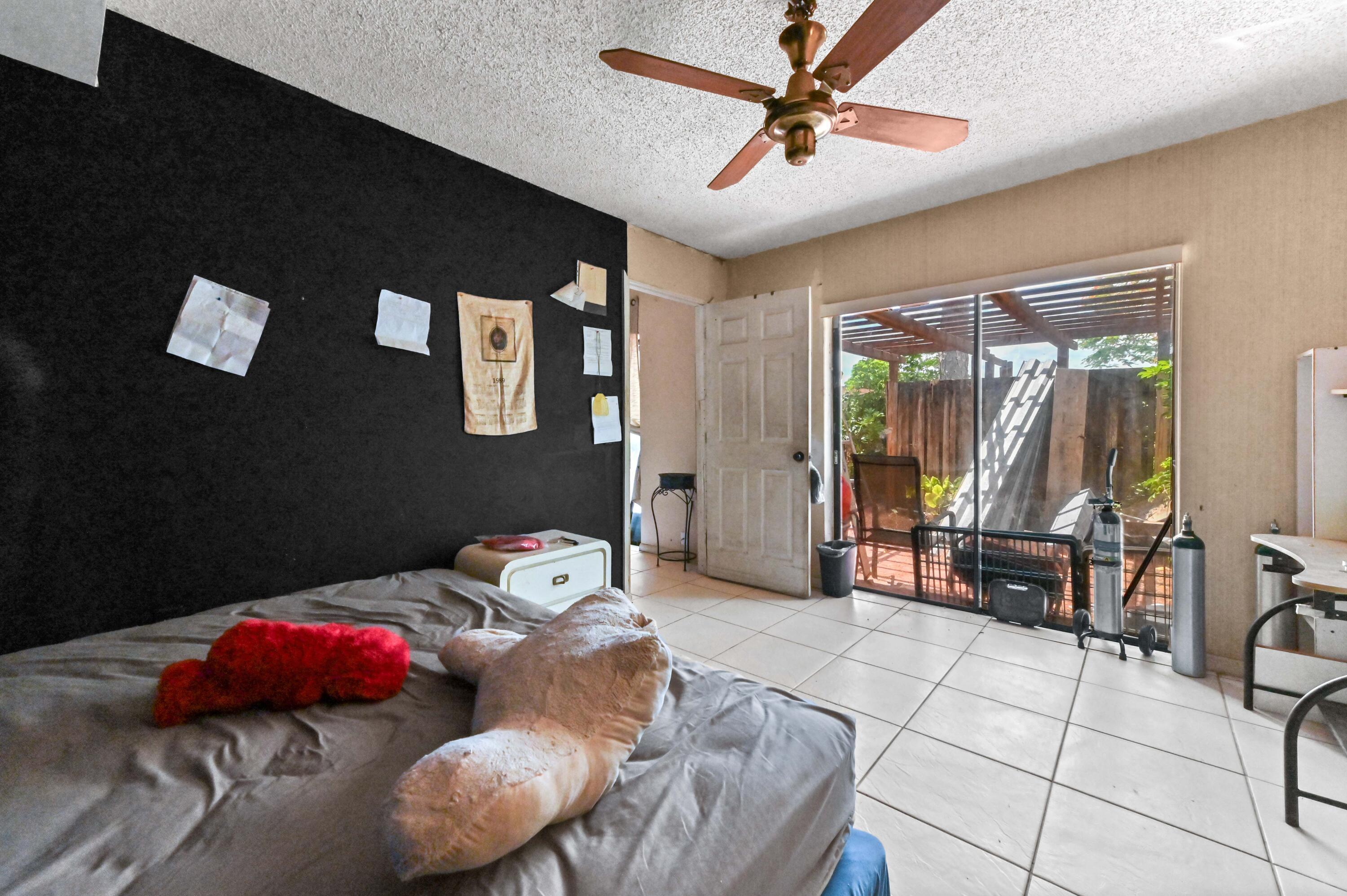 SHERWOOD LAKES - Residential