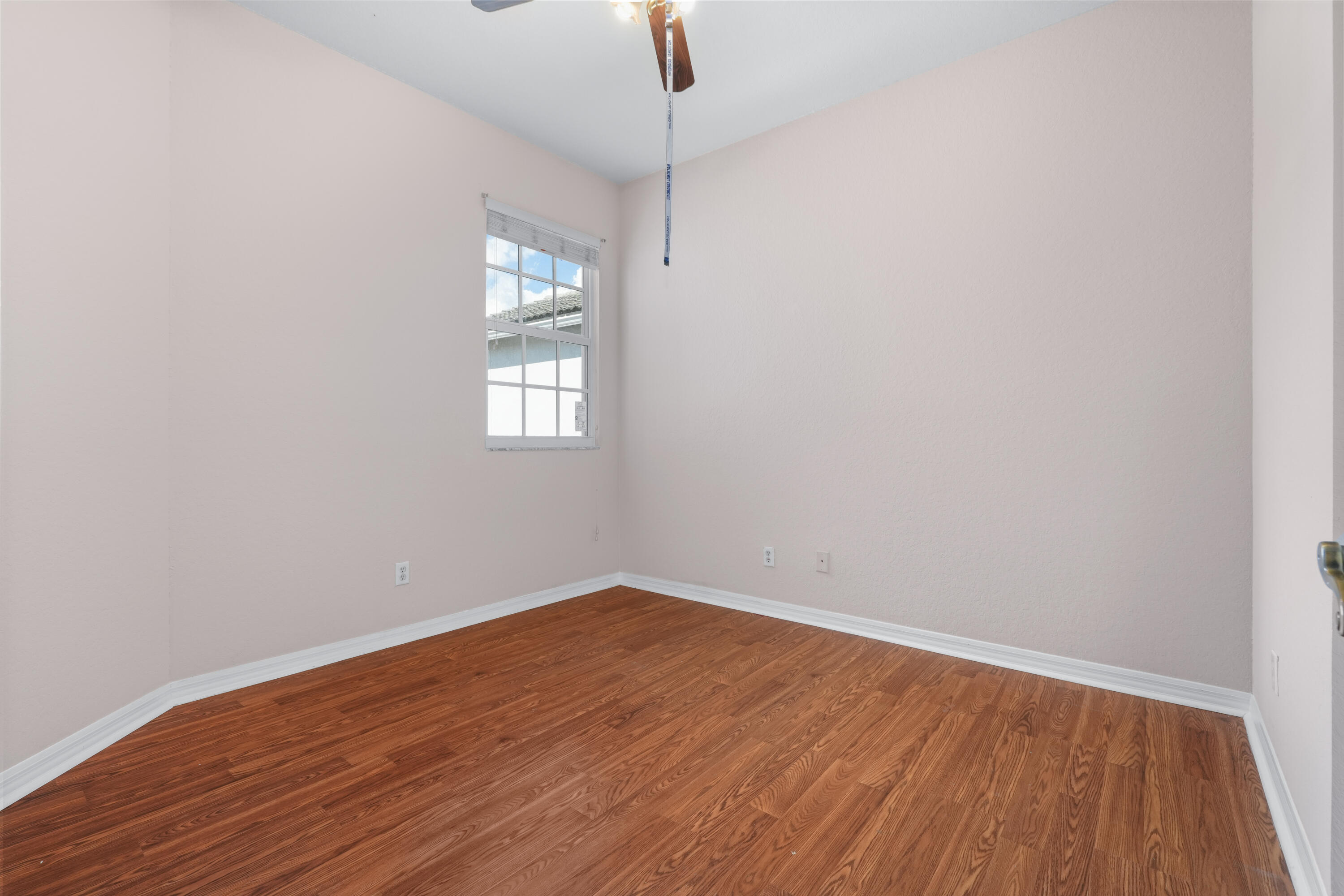 MAGNOLIA BAY CONDOMIMIUM - Residential