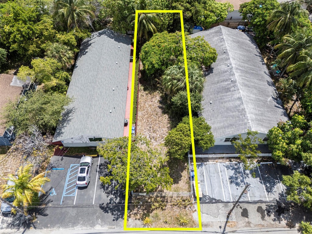 Limited supply in this high-demand area—act now! No variance needed on this buildable lot for 2 family dweling. High-ROI Development Opportunity! Rare 25’x135’ lot zoned RMM-25 in Broward’s booming growth corridor. Perfect for mid-rise multifamily, with strong rental demand and appreciation potential. One block off Sunrise Blvd., minutes to I-95 & Turnpike. Strategic location: 1.5 mi to Brightline, 1 mi to Flagler Village, 4.5 mi to the beach, 10 min to Las Olas, 16 min to FLL Airport. Surrounded by new construction—ideal for builders or buy-and-hold investors.