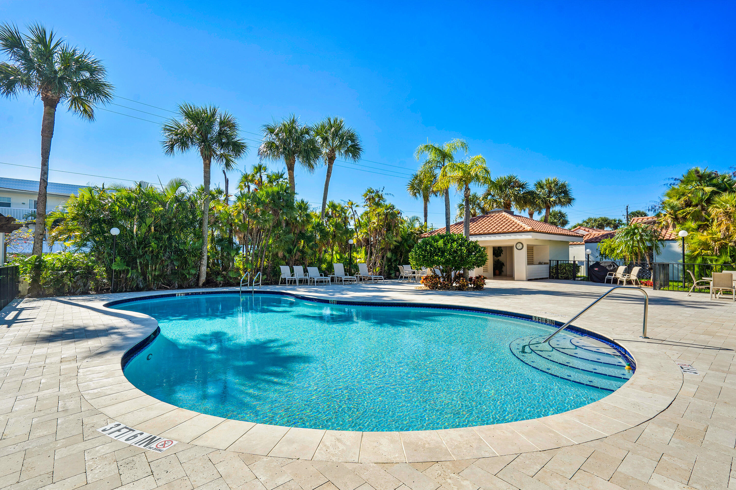 TEQUESTA COVE CONDO - Residential