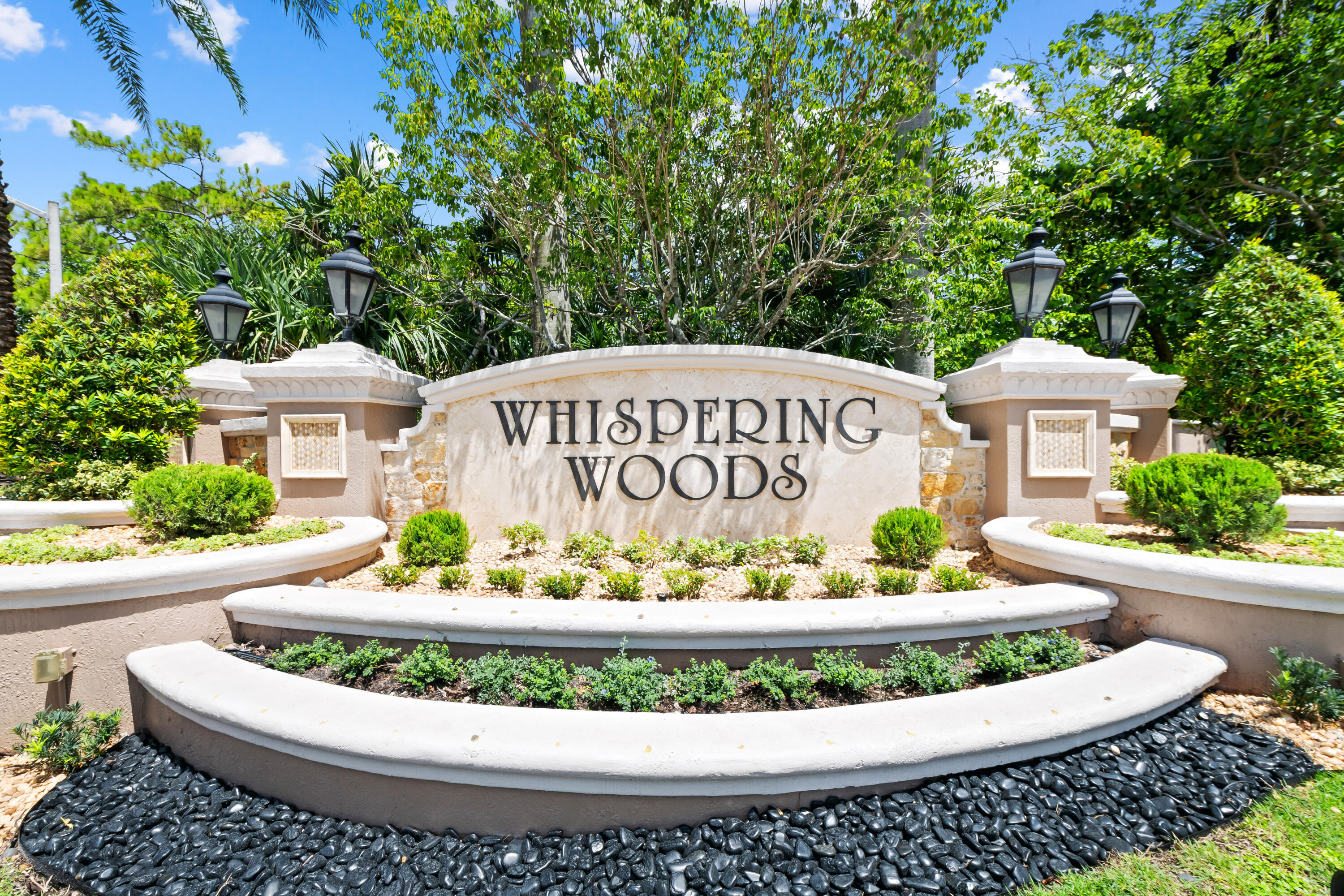 WHISPERING WOODS - Residential