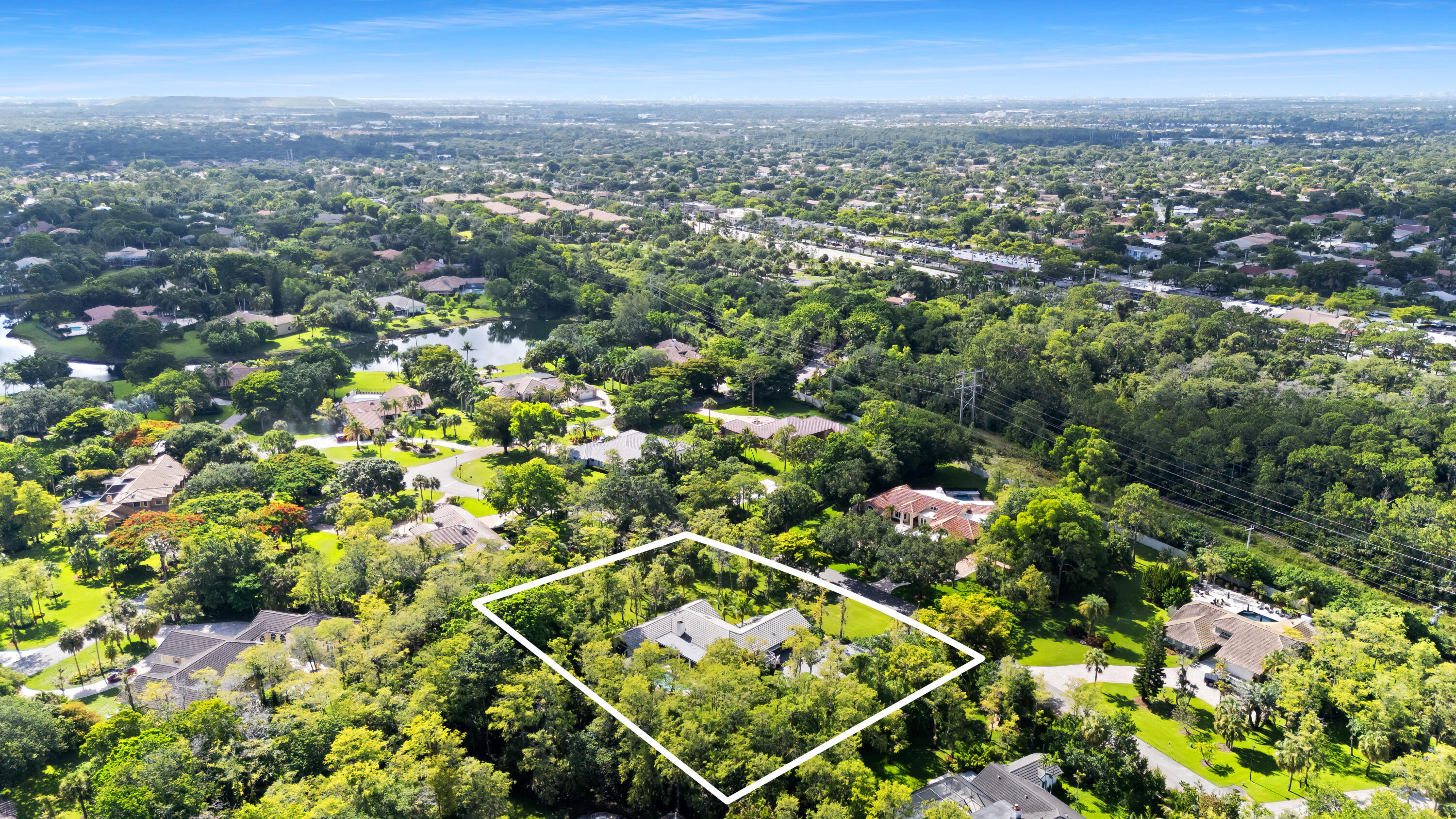 WHISPERING WOODS - Residential