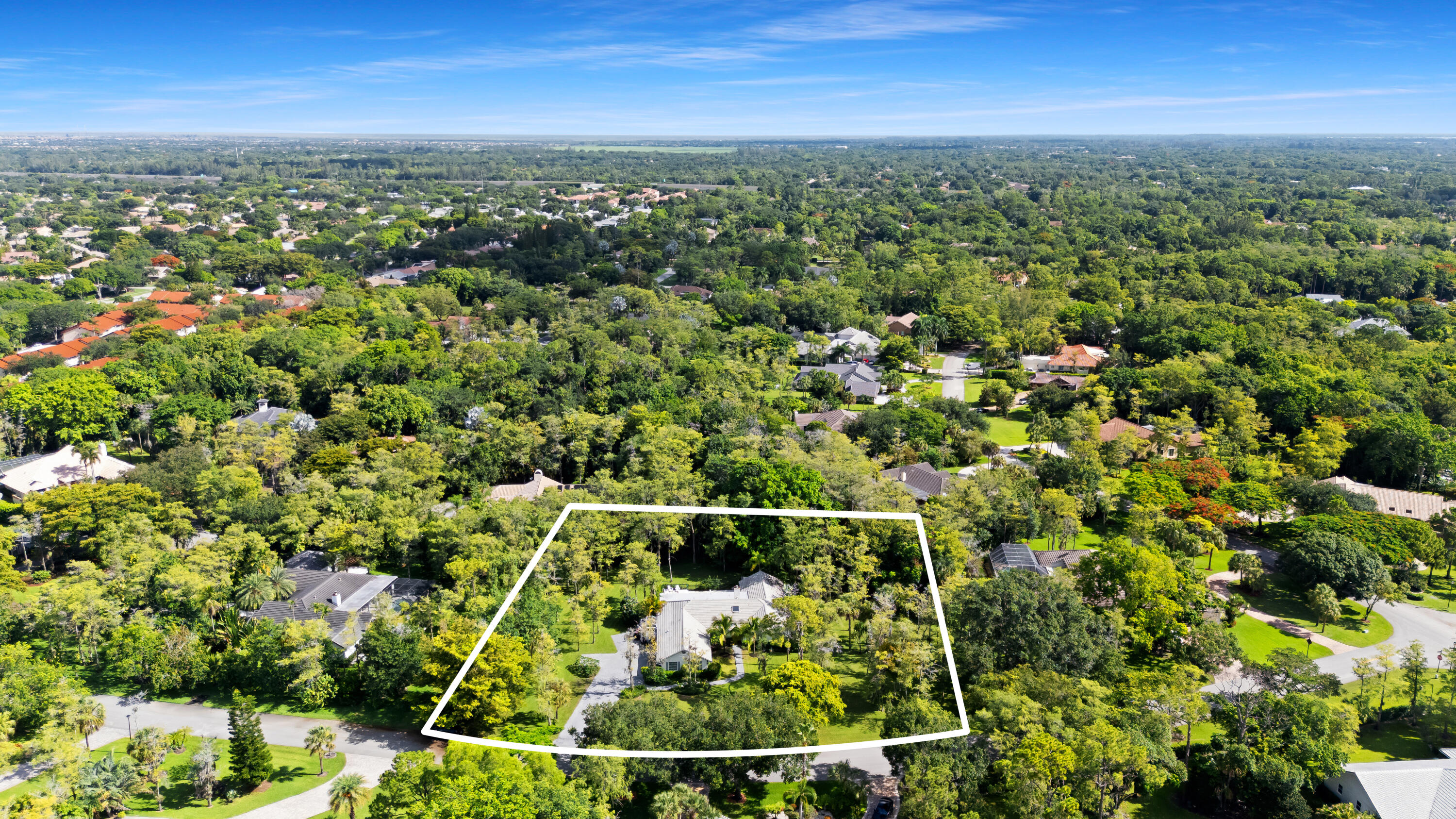WHISPERING WOODS - Residential
