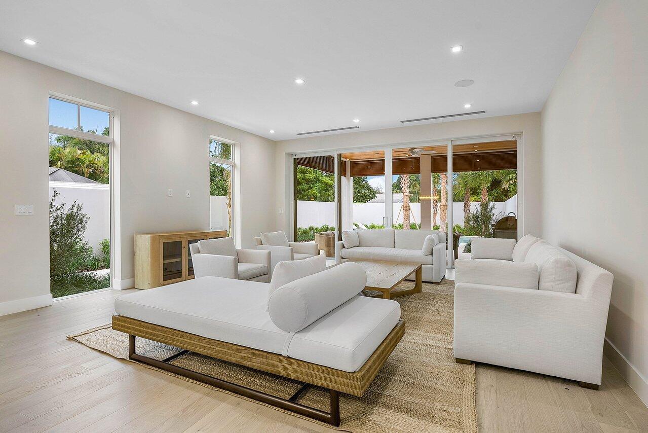 KENMONT IN - Residential