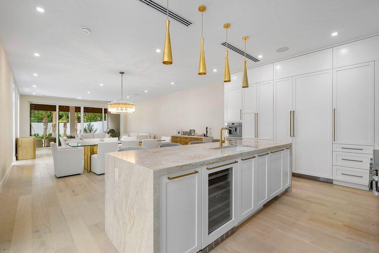 KENMONT IN - Residential