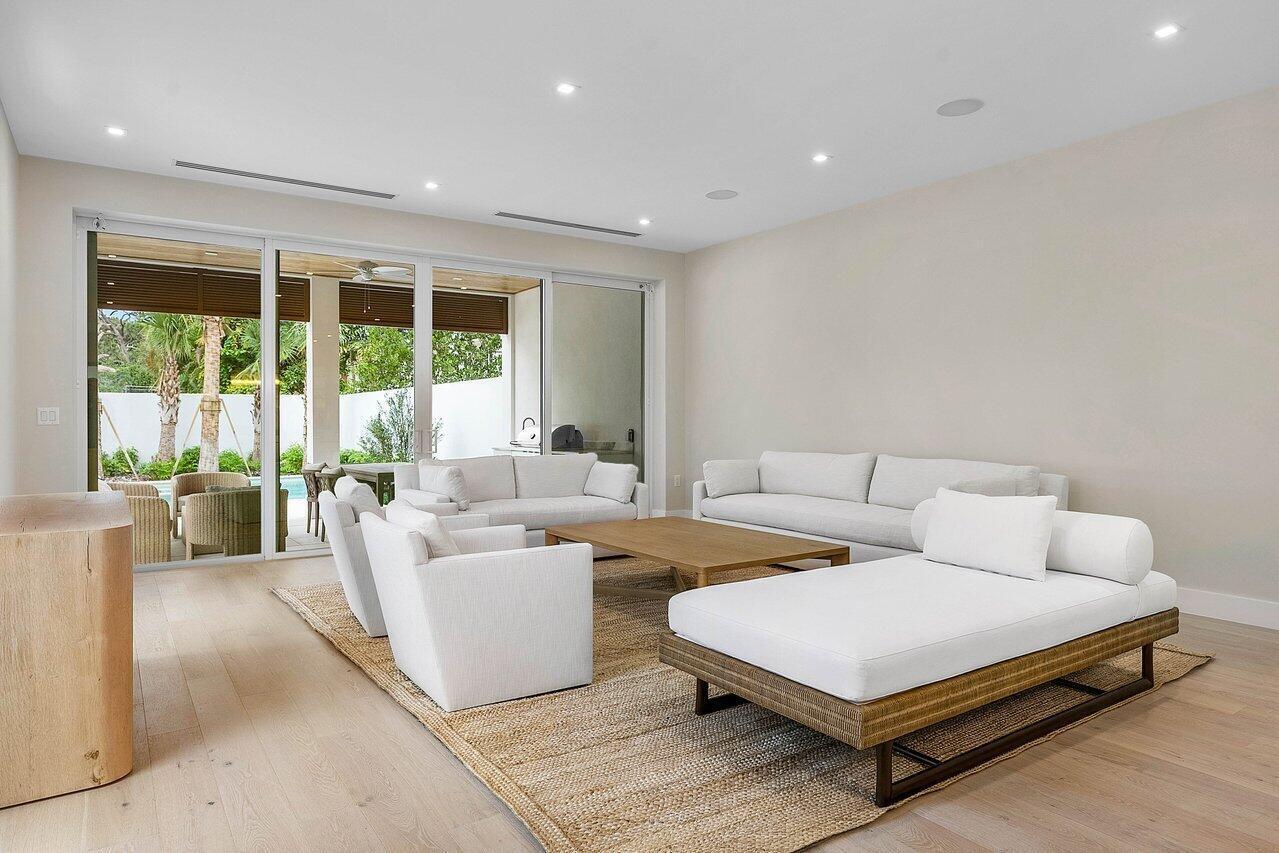 KENMONT IN - Residential