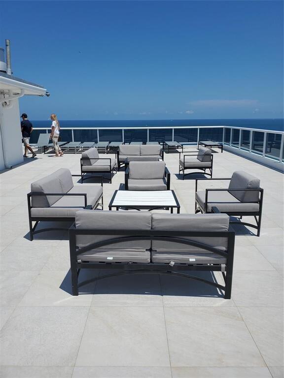 VANTAGE VIEW CONDO - Residential
