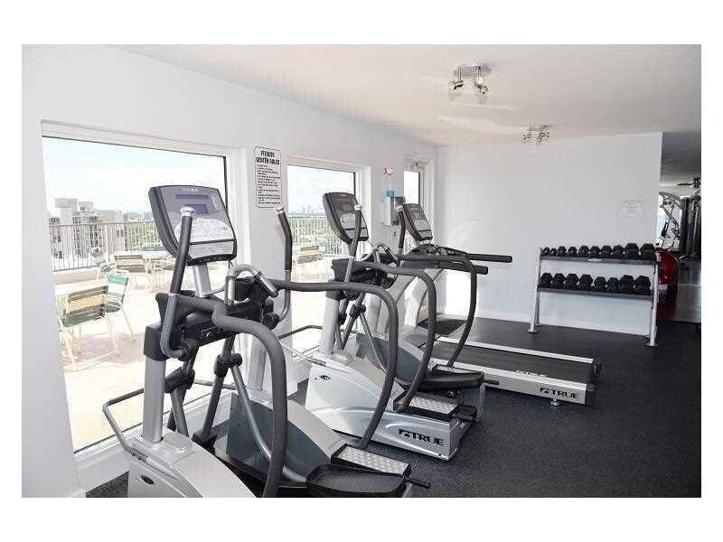 VANTAGE VIEW CONDO - Residential