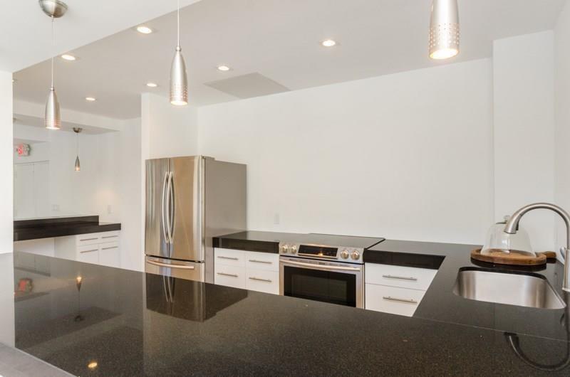 VANTAGE VIEW CONDO - Residential