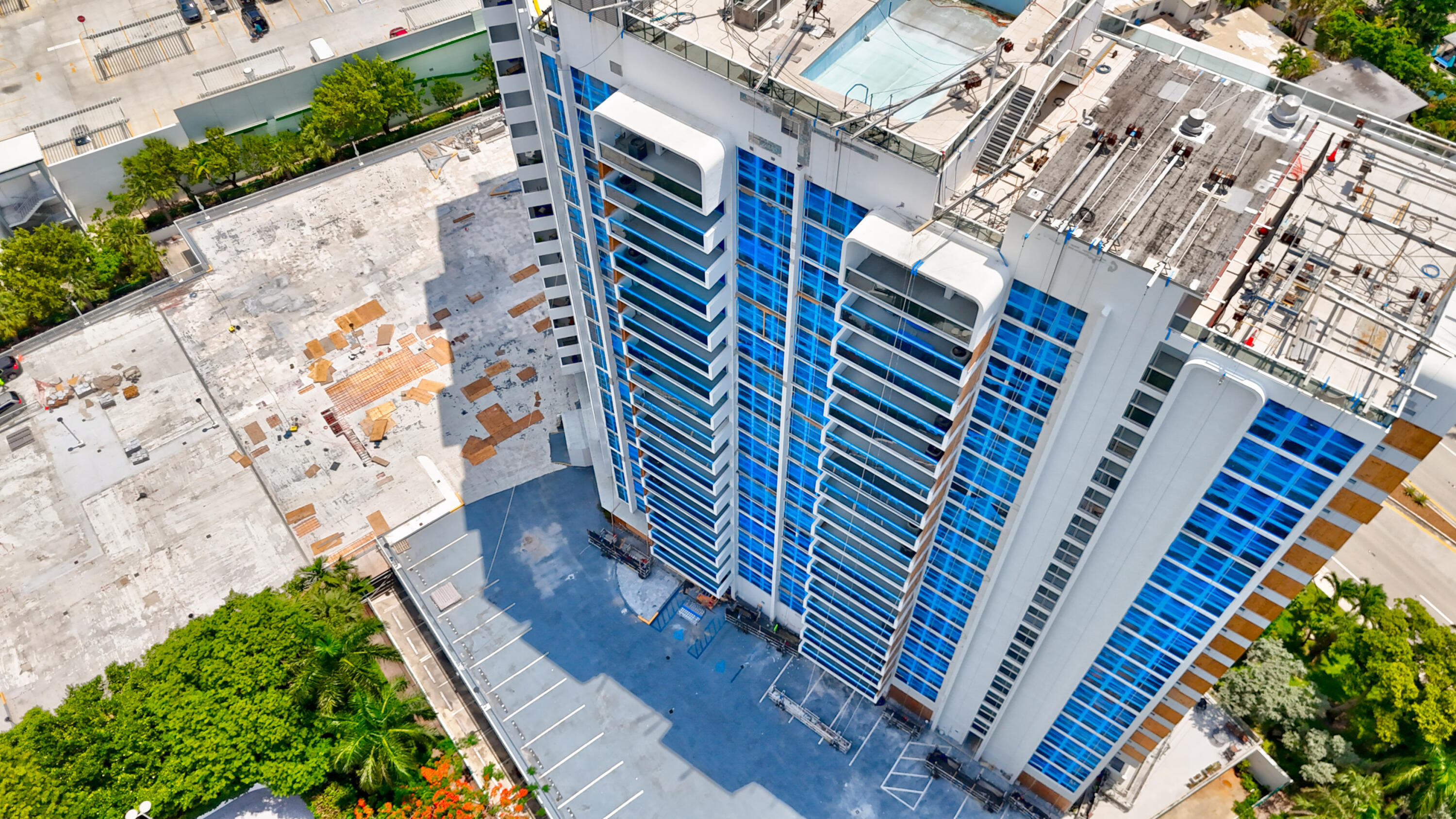 VANTAGE VIEW CONDO - Residential