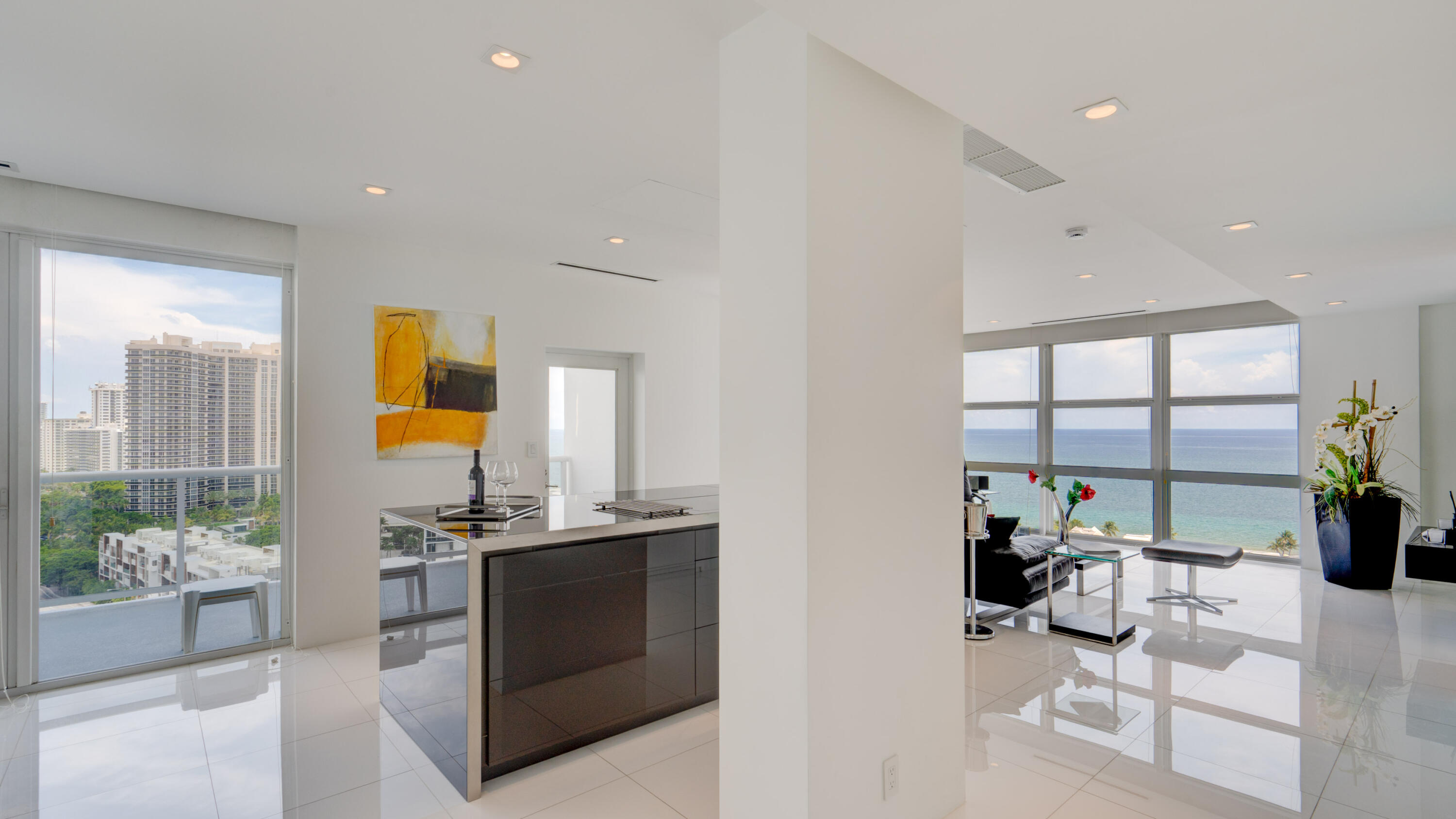 VANTAGE VIEW CONDO - Residential