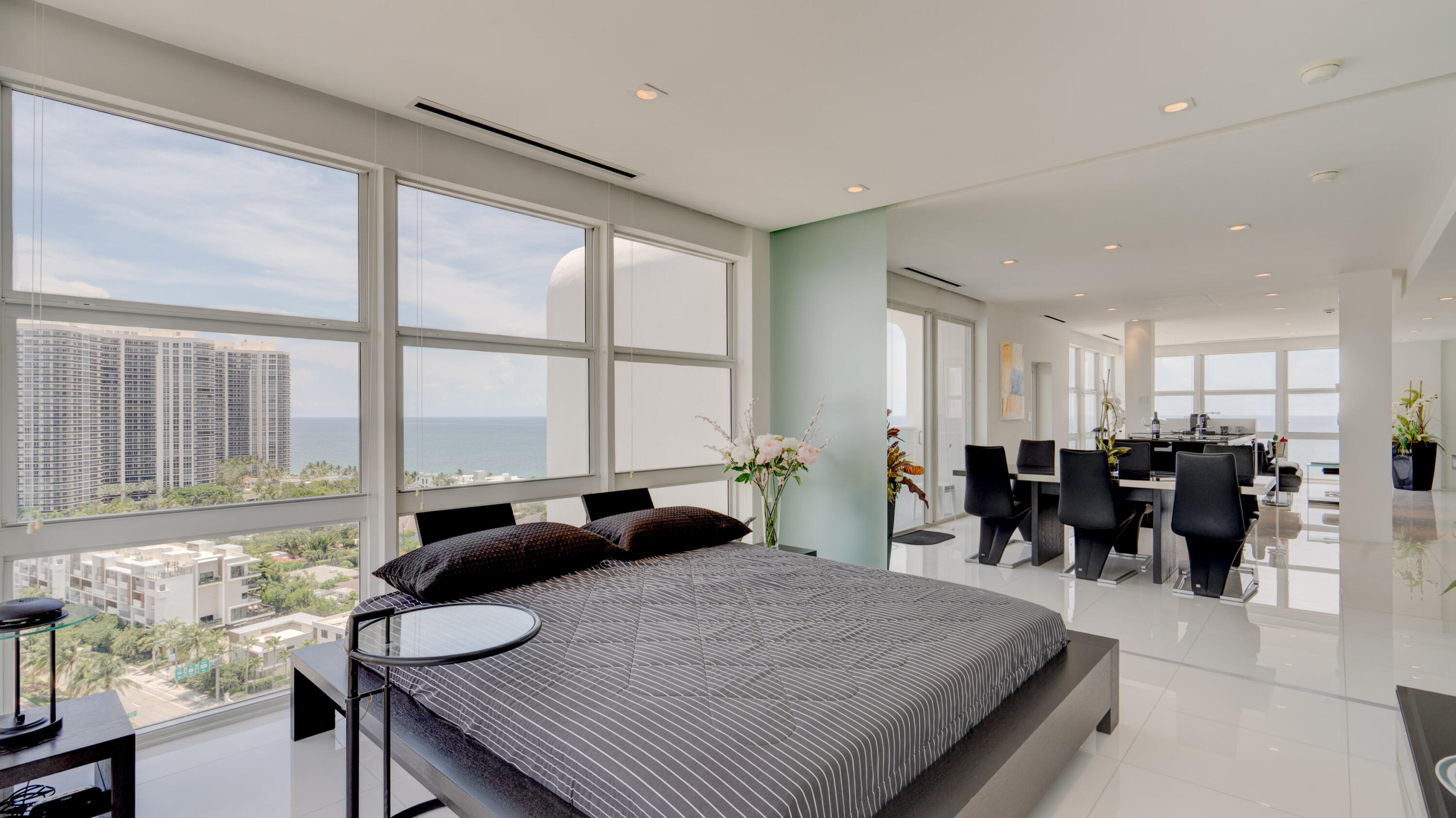 VANTAGE VIEW CONDO - Residential