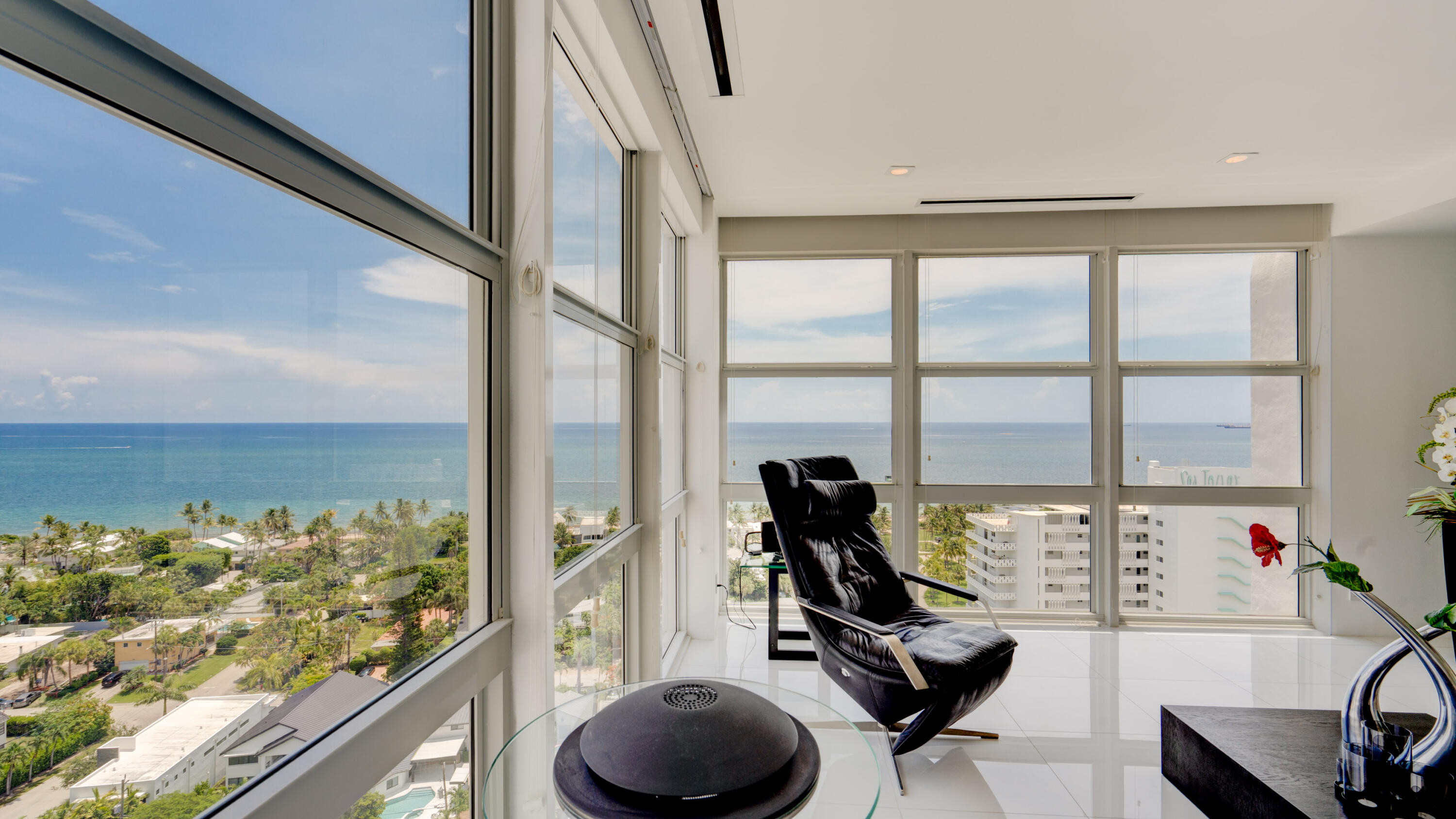 VANTAGE VIEW CONDO - Residential