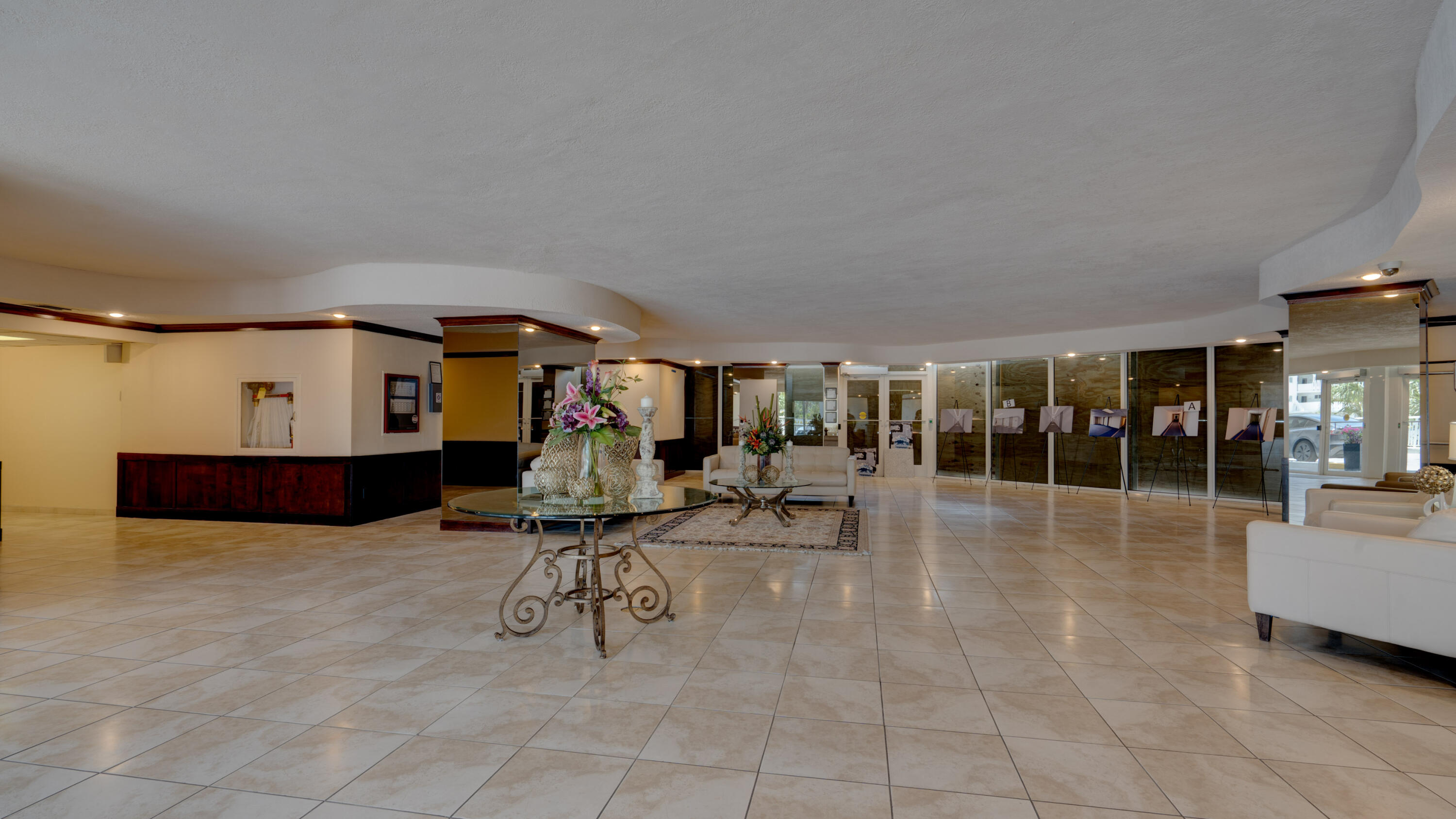 VANTAGE VIEW CONDO - Residential