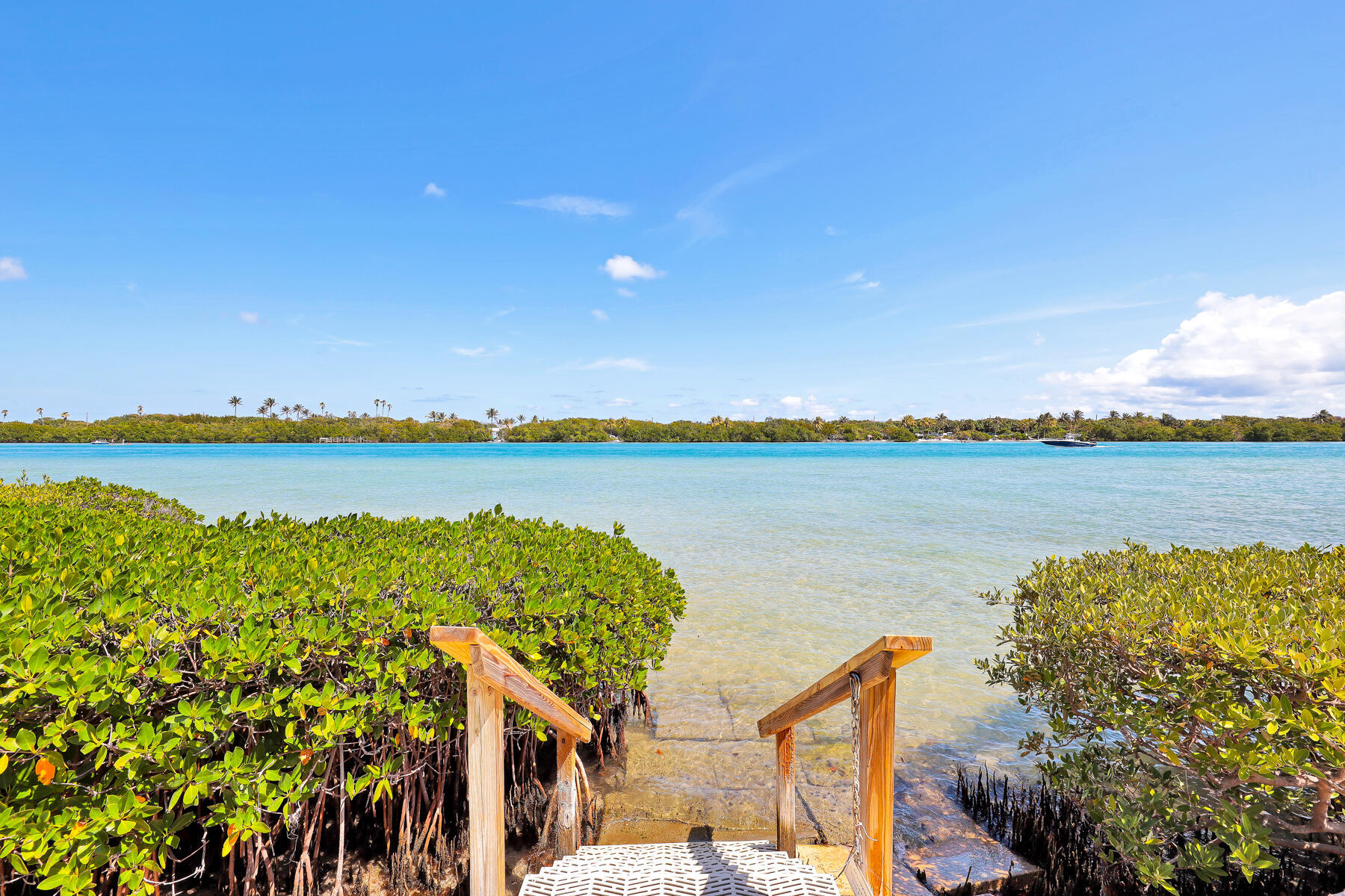 WATERWAY BEACH CONDOS - Residential Lease