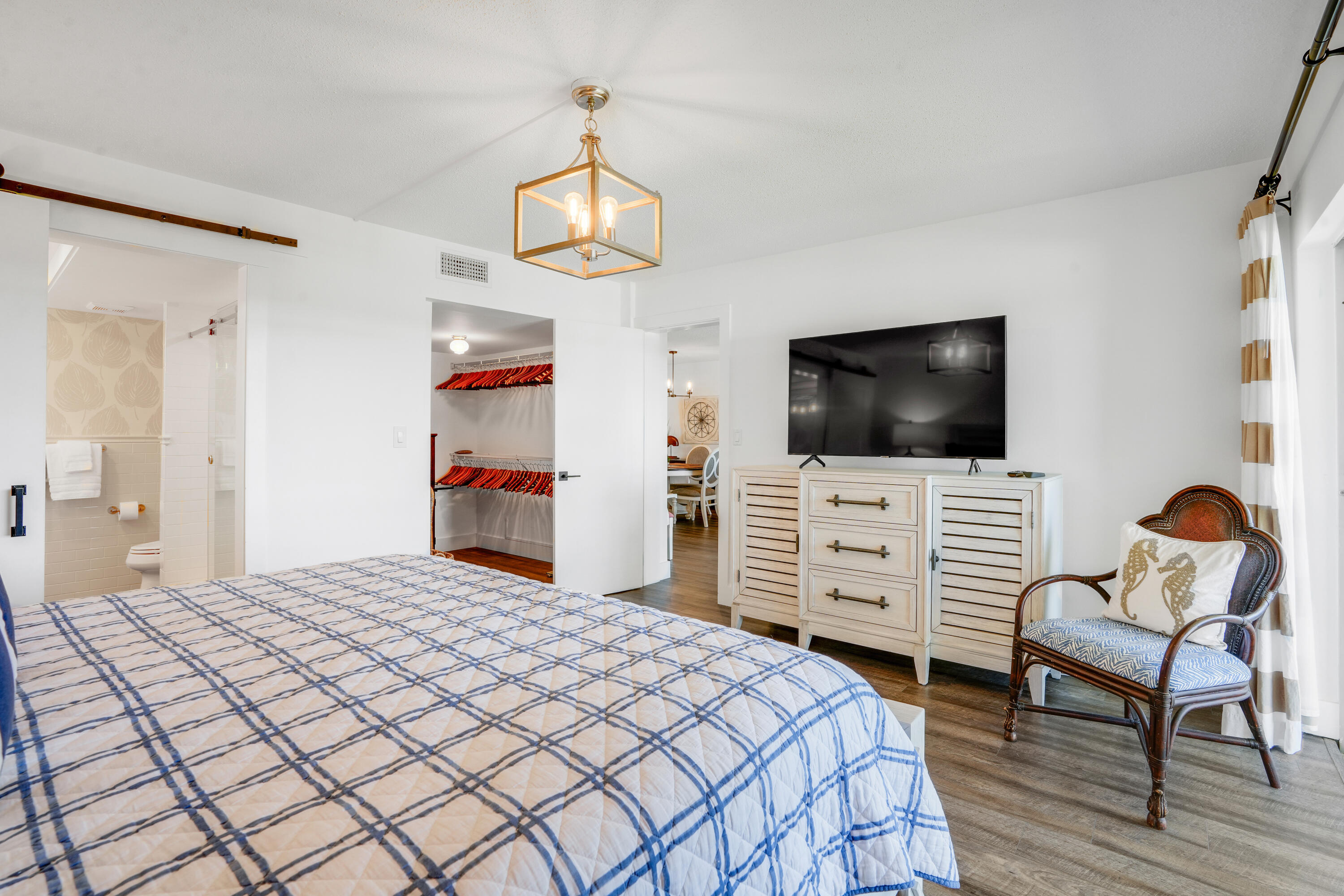 WATERWAY BEACH CONDOS - Residential Lease