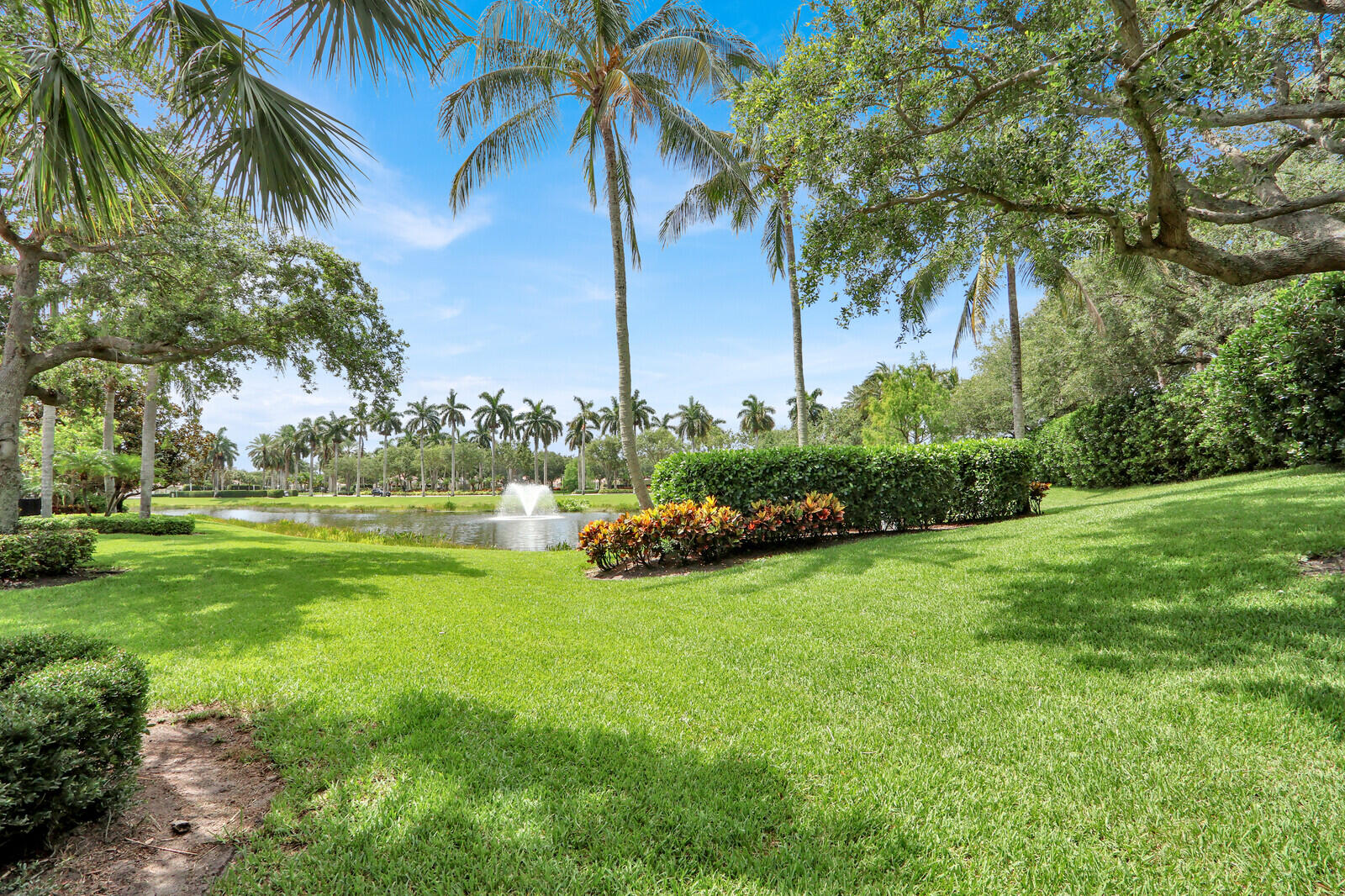 ISLES AT PALM BEACH GARDENS - Residential