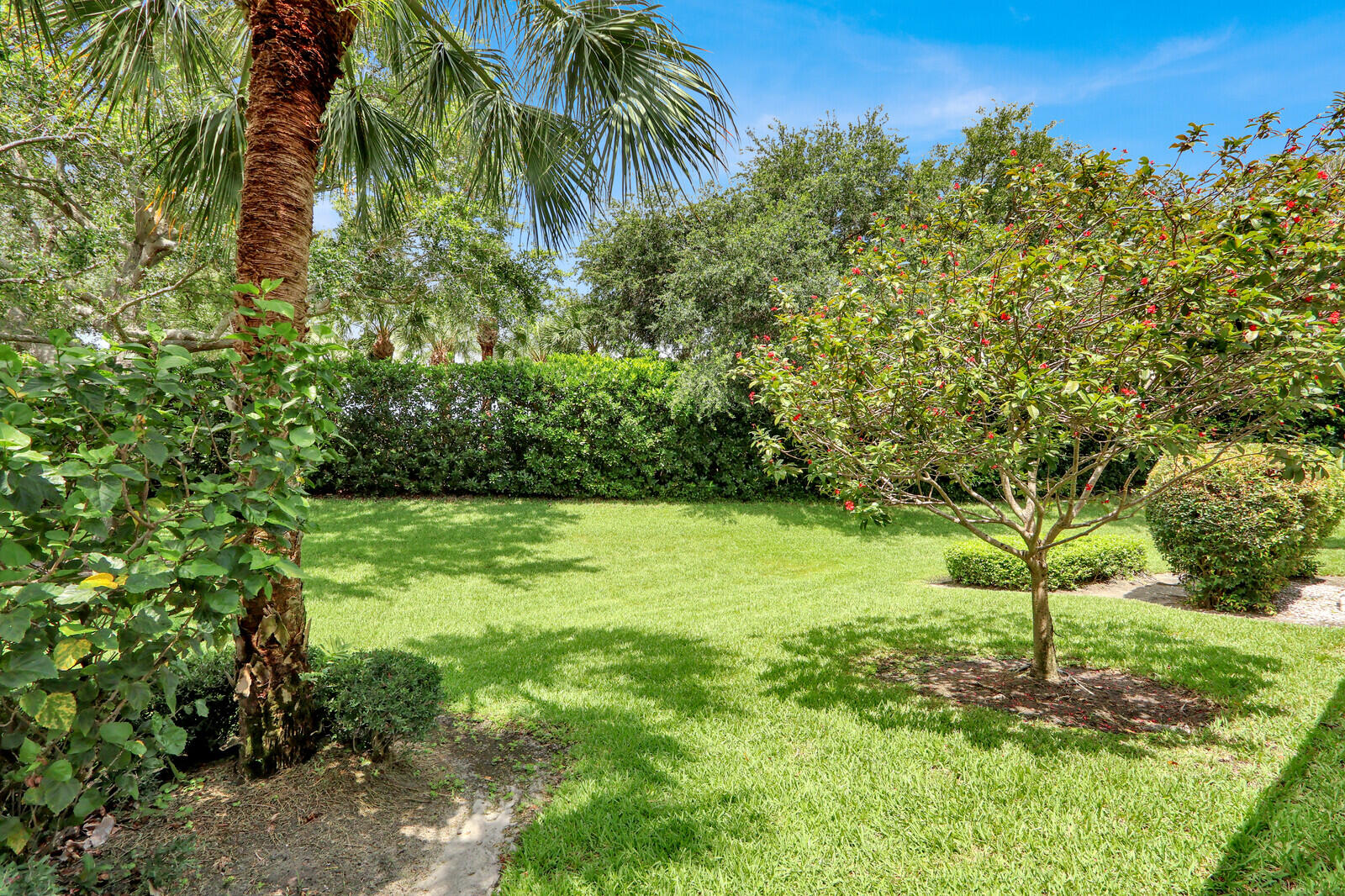ISLES AT PALM BEACH GARDENS - Residential