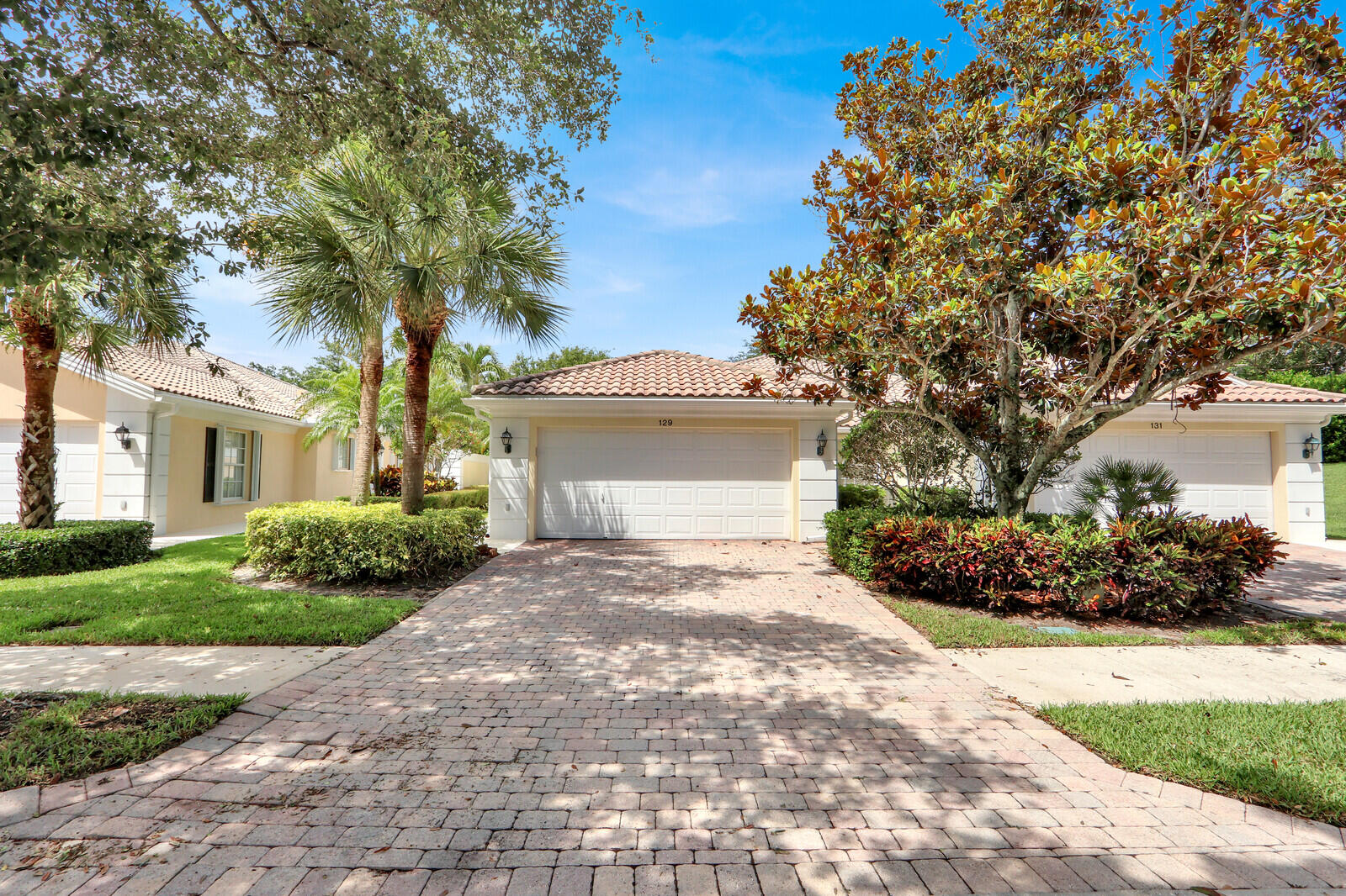 ISLES AT PALM BEACH GARDENS - Residential
