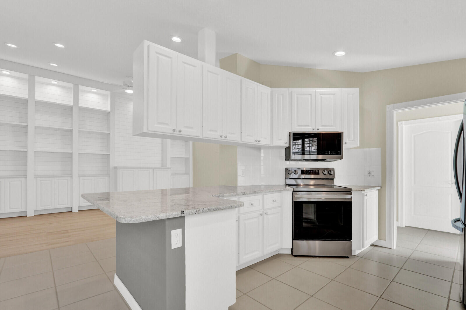 ISLES AT PALM BEACH GARDENS - Residential