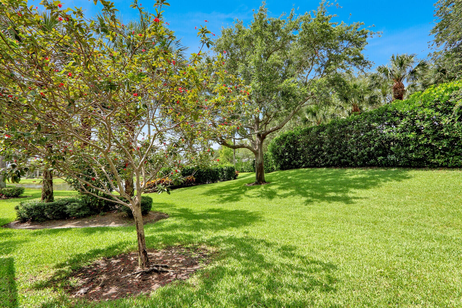 ISLES AT PALM BEACH GARDENS - Residential