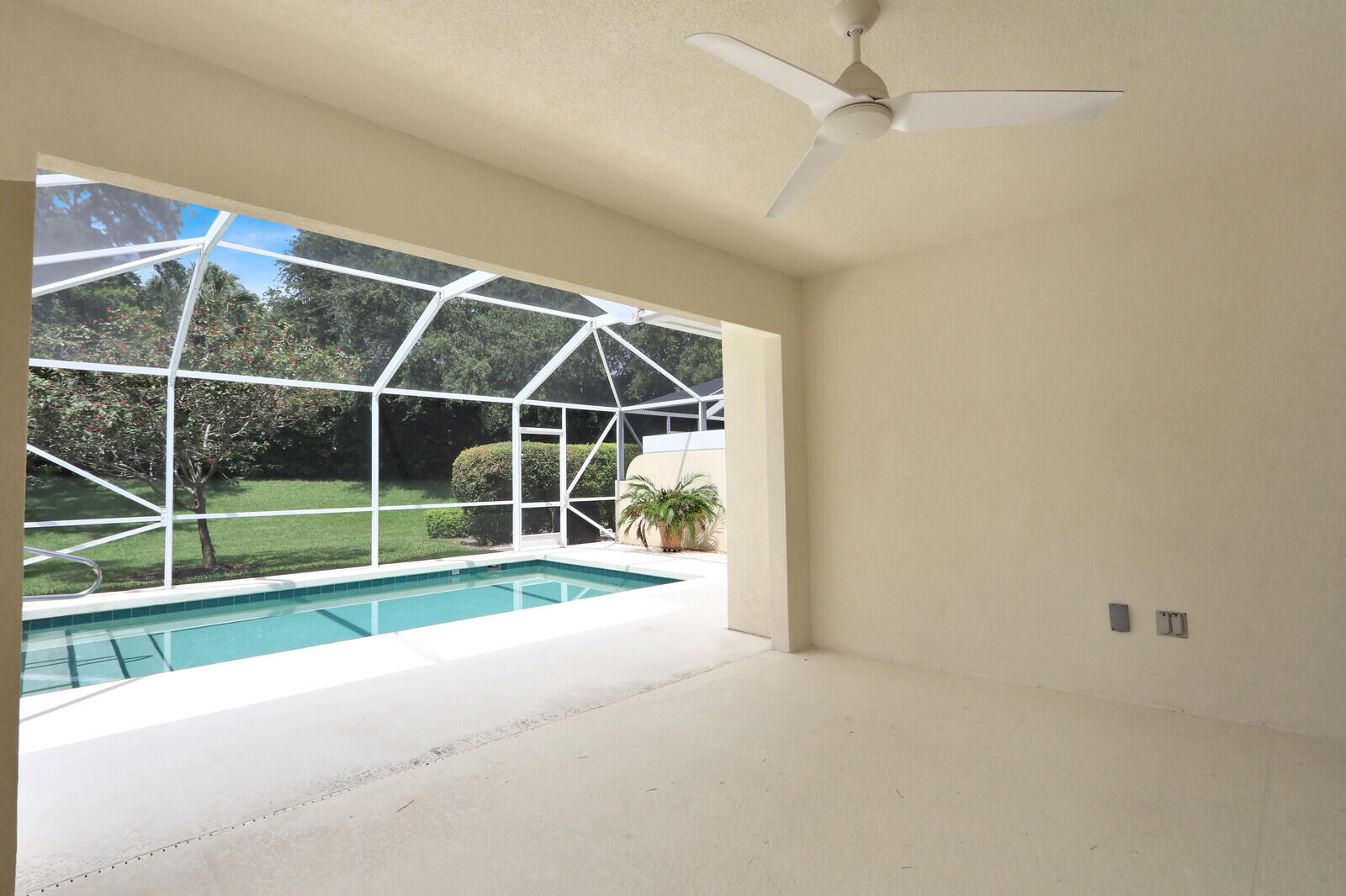 ISLES AT PALM BEACH GARDENS - Residential