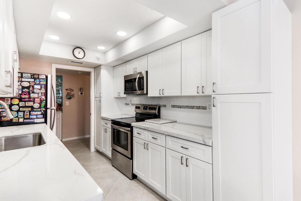 DUNES TOWERS CONDO - Residential