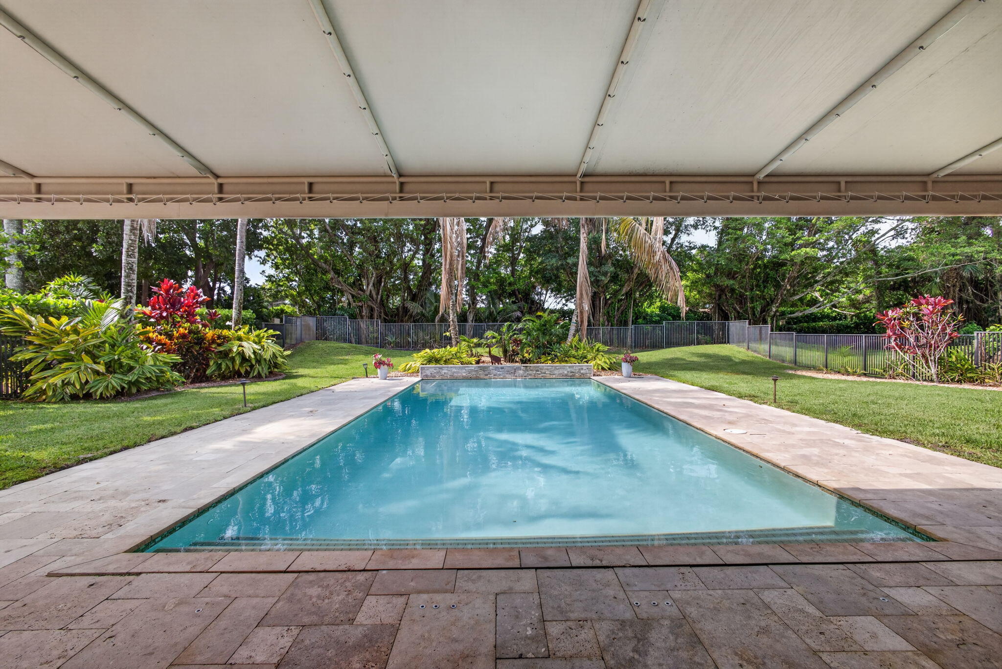 EASTPOINTE COUNTRY CLUB 6 - Residential