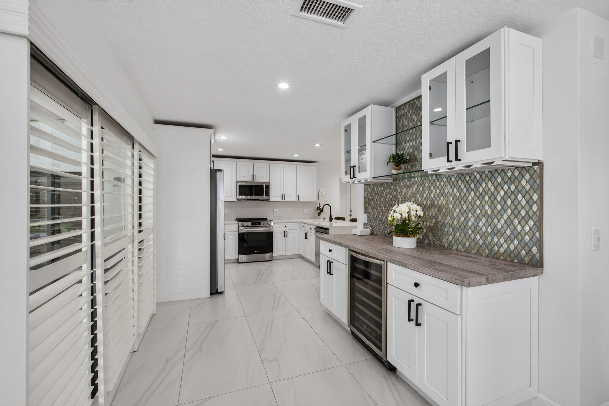 EASTPOINTE COUNTRY CLUB 6 - Residential