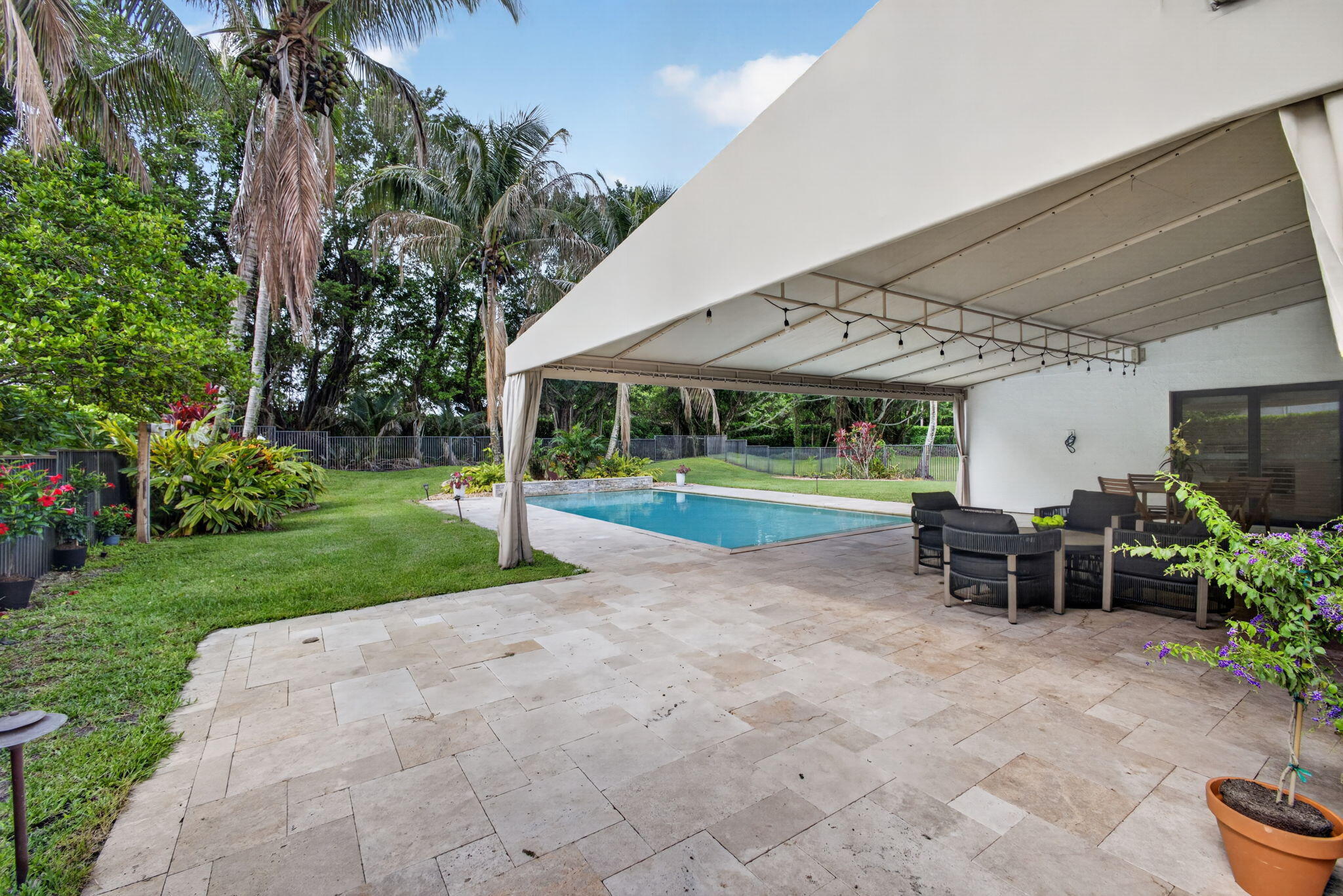 EASTPOINTE COUNTRY CLUB 6 - Residential